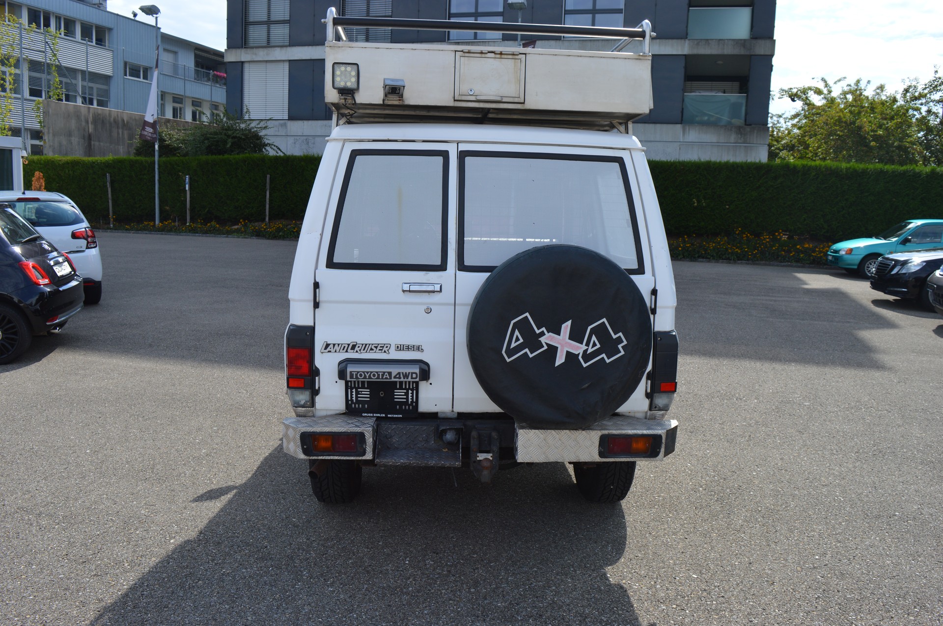 TOYOTA LAND CRUISER-image-5