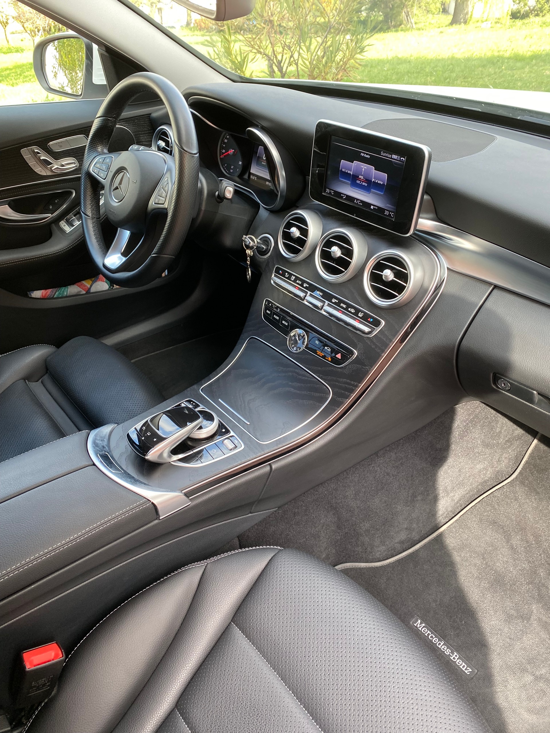 MERCEDES-BENZ C 250 d 4matic-image-2