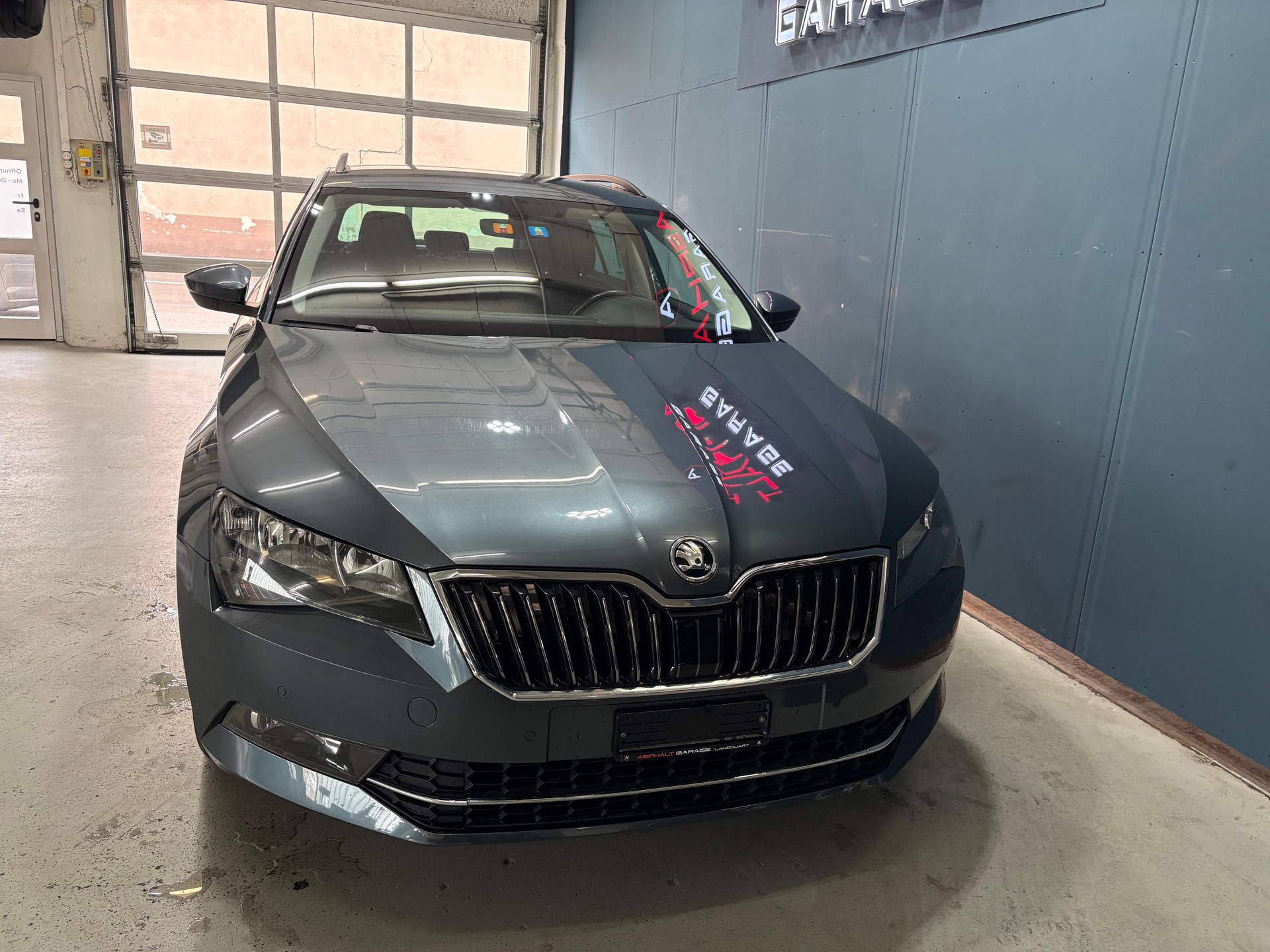 SKODA Superb Combi 1.5 TSI ACT Ambition DSG-image-1