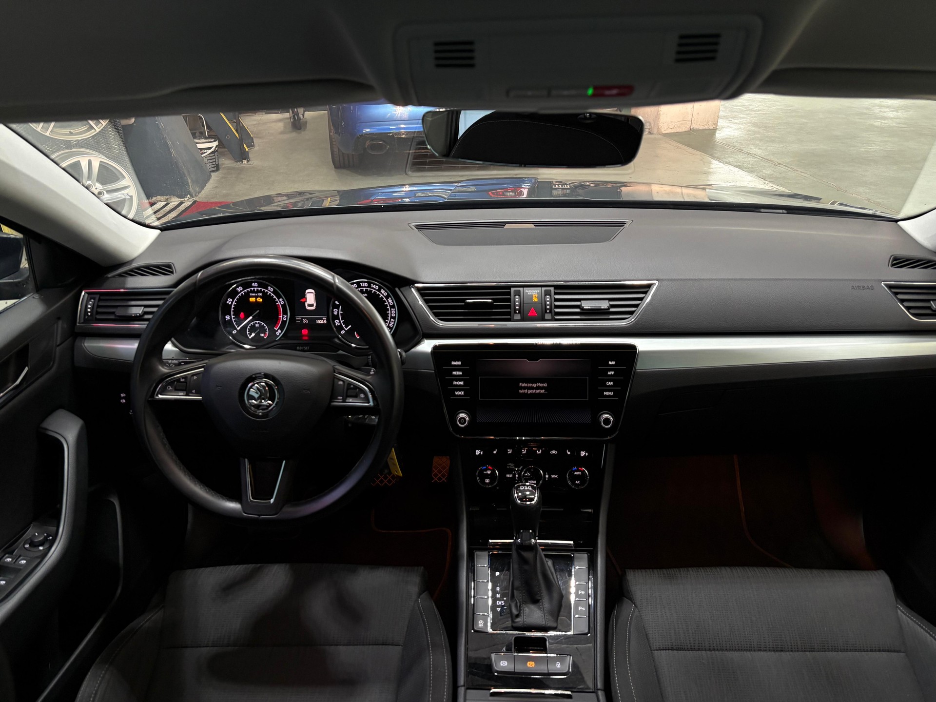 SKODA Superb Combi 1.5 TSI ACT Ambition DSG-image-14