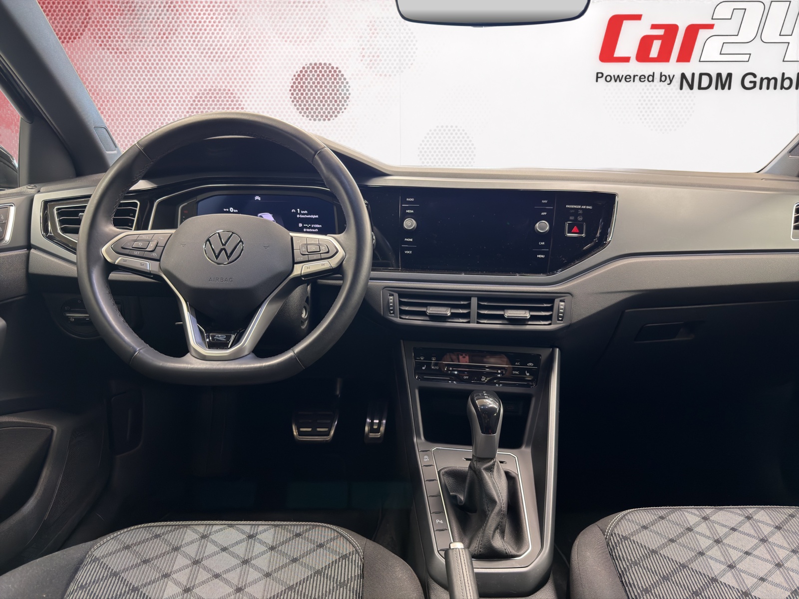 VW Polo 1.0 TSI R-Line DSG-image-8