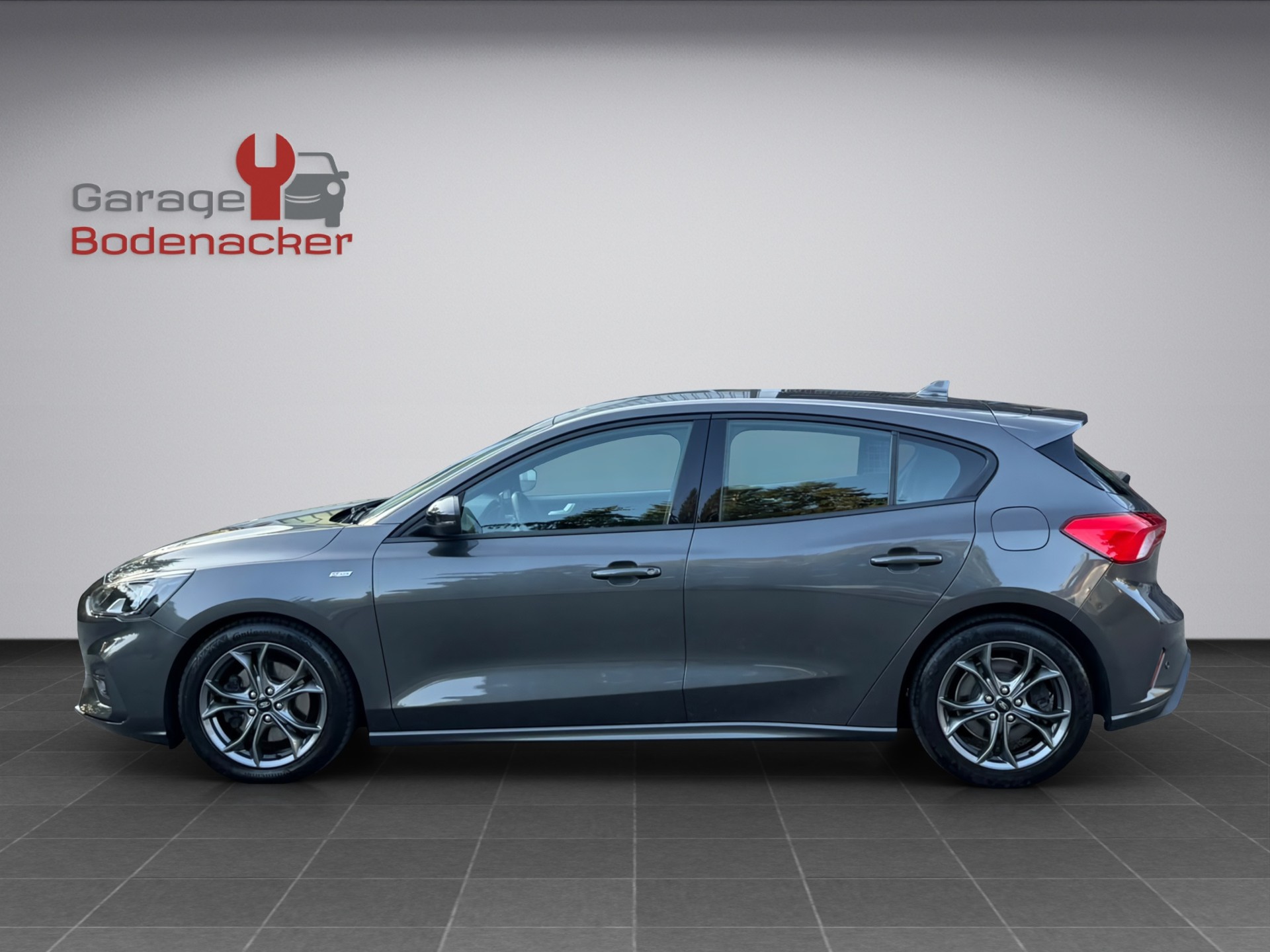 FORD Focus 2.0 TDCi ST Line * Diesel *-image-2