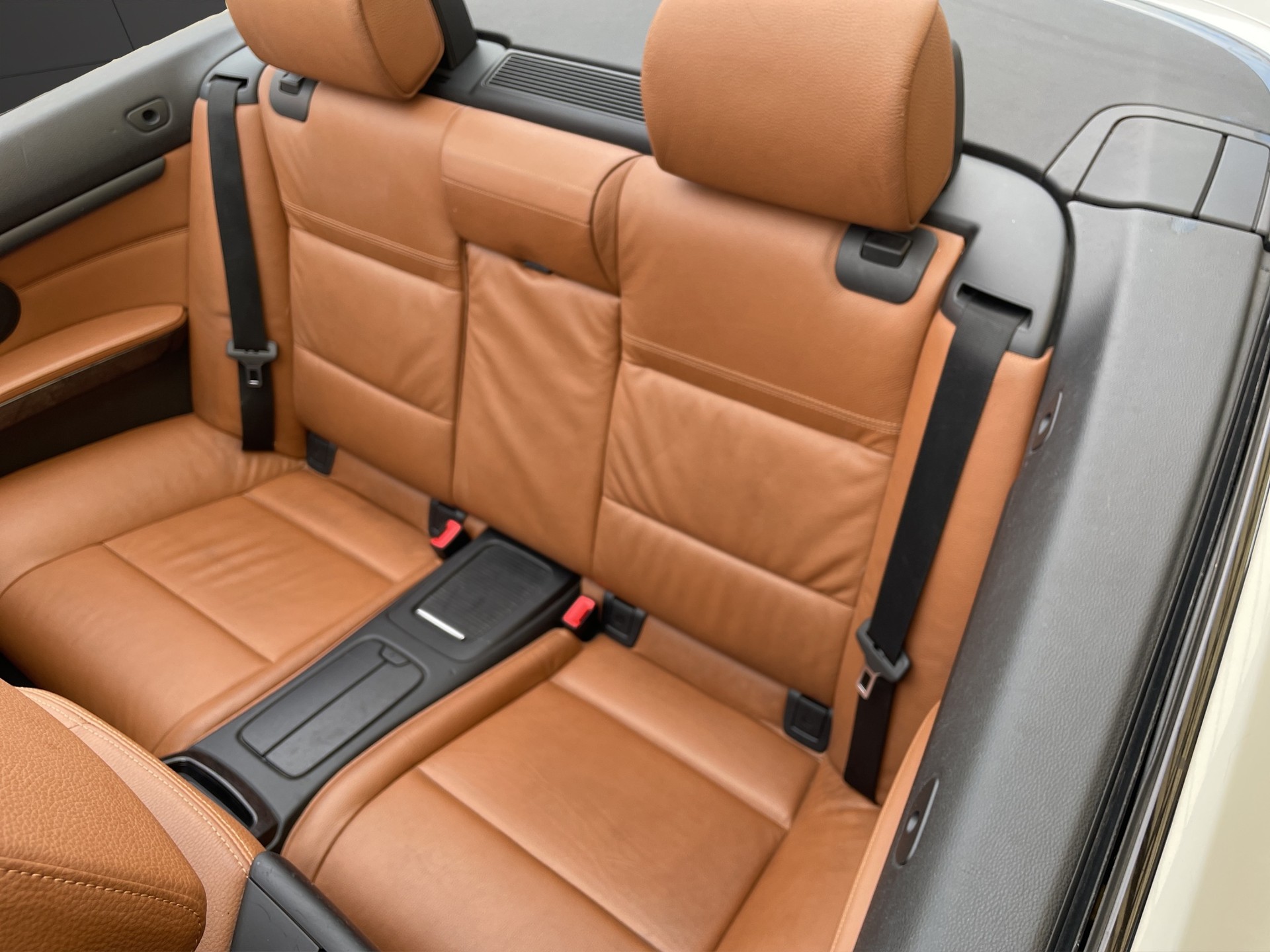 BMW 330i Cabriolet Steptronic-image-7