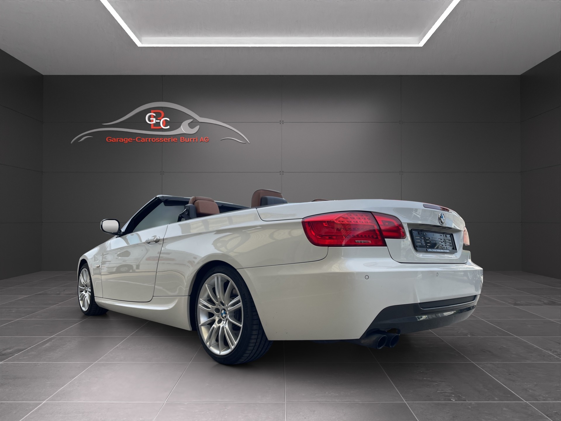 BMW 330i Cabriolet Steptronic-image-5
