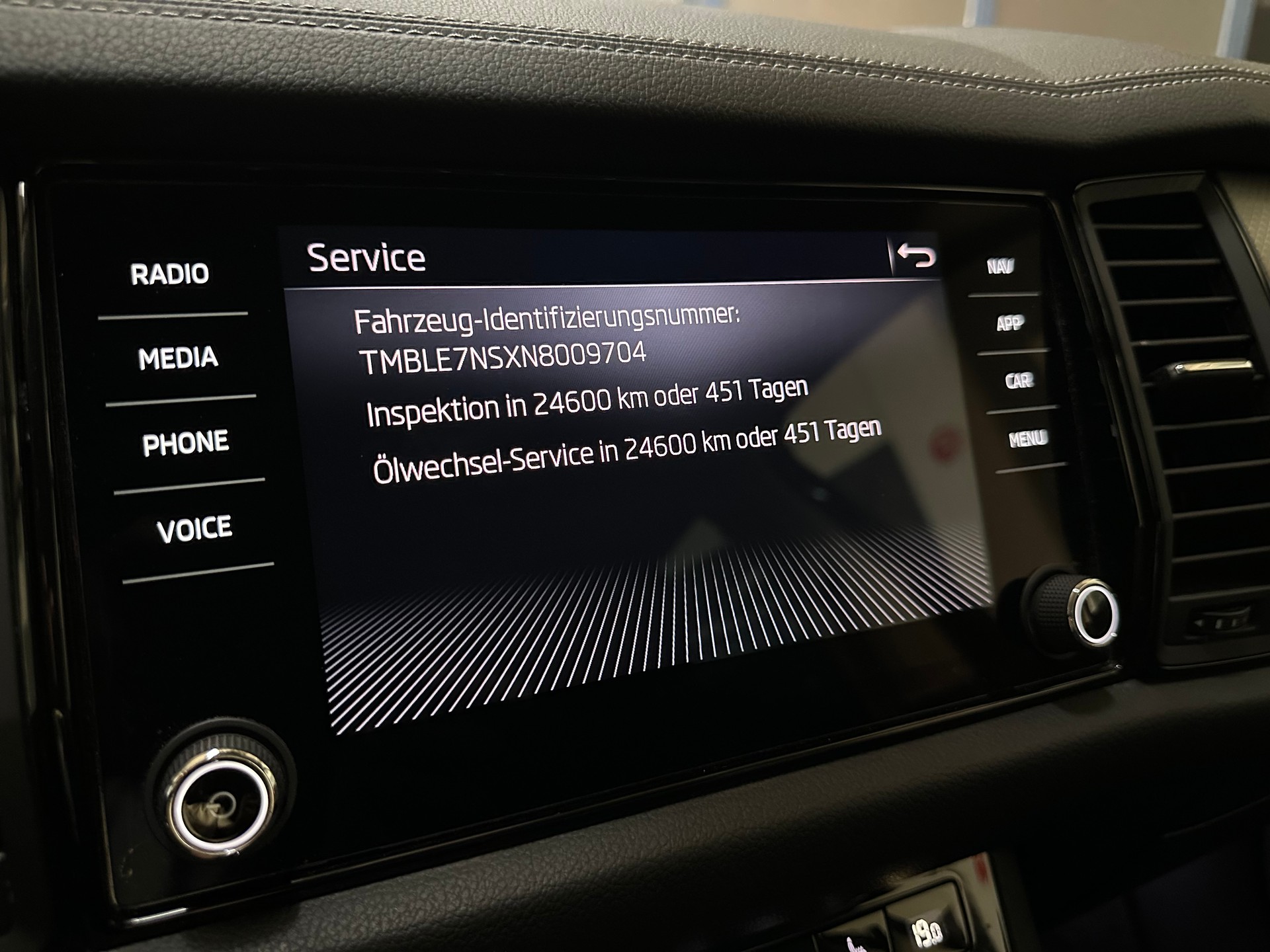 SKODA Kodiaq 2.0 TSI 4x4 Clever *CH* *Garantie* *7-Plätzer*-image-17
