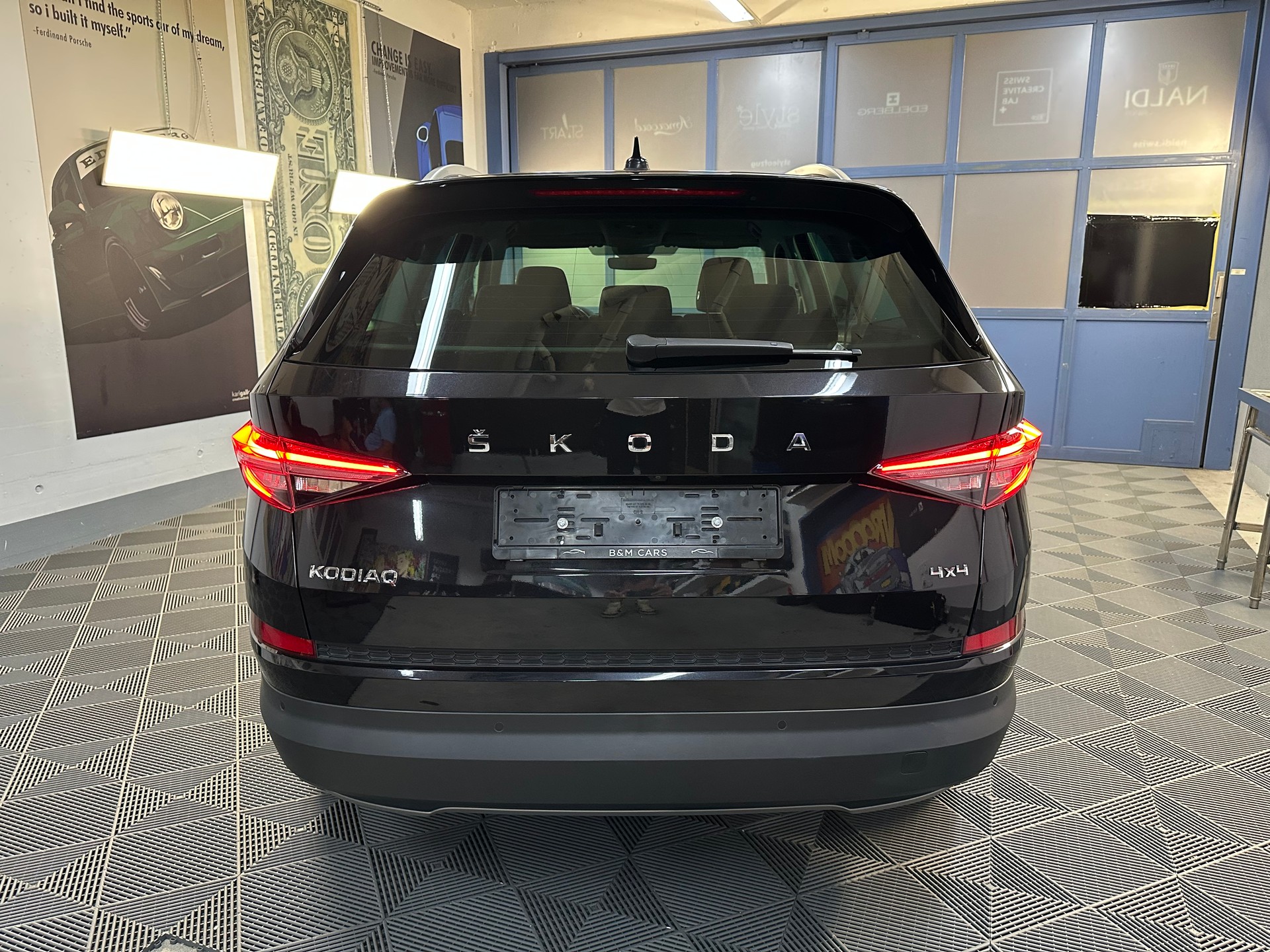 SKODA Kodiaq 2.0 TSI 4x4 Clever *CH* *Garantie* *7-Plätzer*-image-3