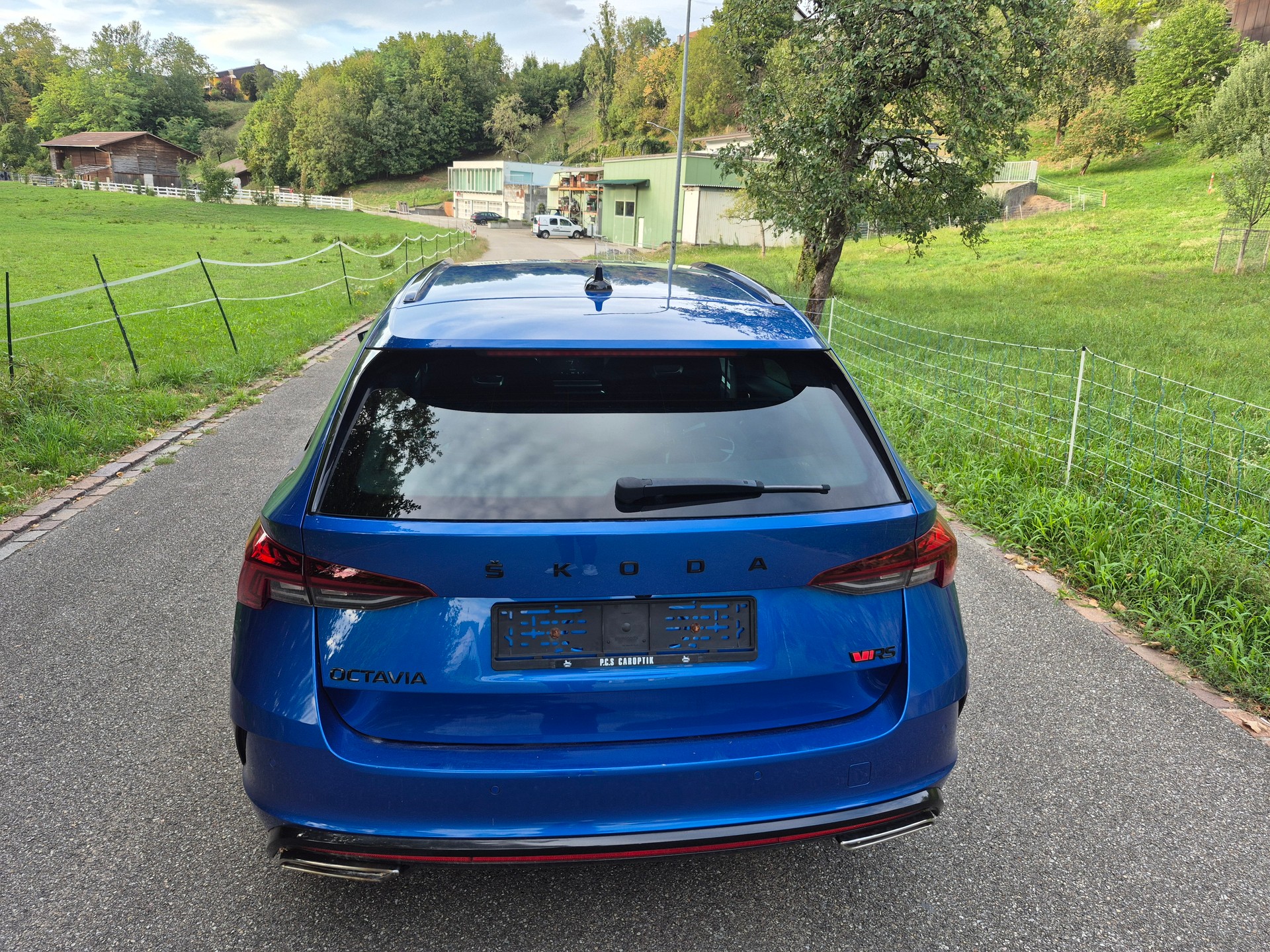 SKODA Octavia Combi 2.0 TDI DSG RS 4x4-image-4