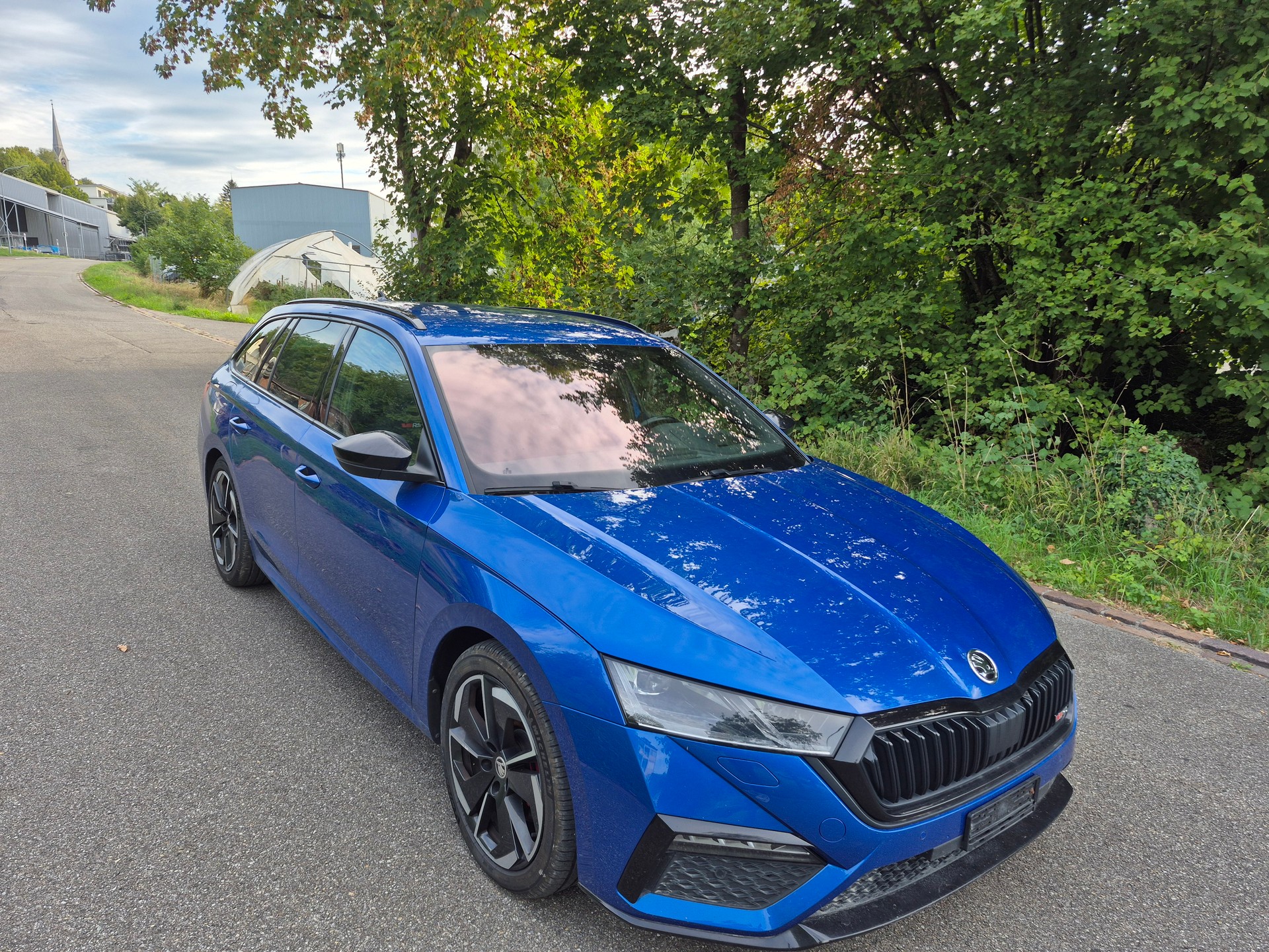 SKODA Octavia Combi 2.0 TDI DSG RS 4x4-image-2