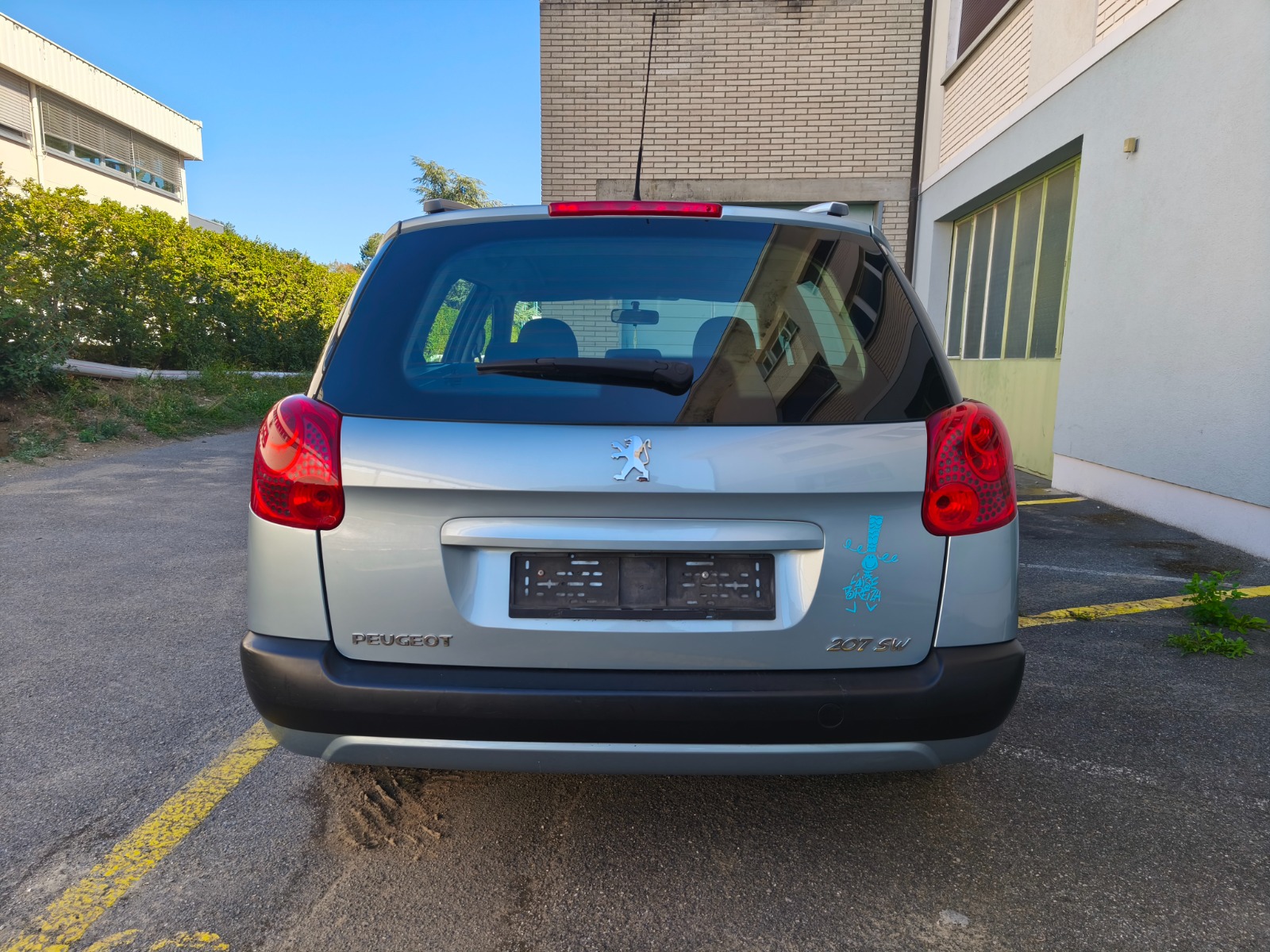 PEUGEOT 207 SW 1.4 16V Trendy Clim-image-4