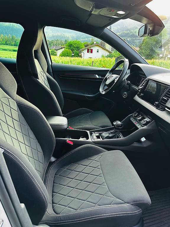 SKODA KAROQ-image-3