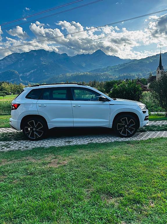 SKODA KAROQ-image-0