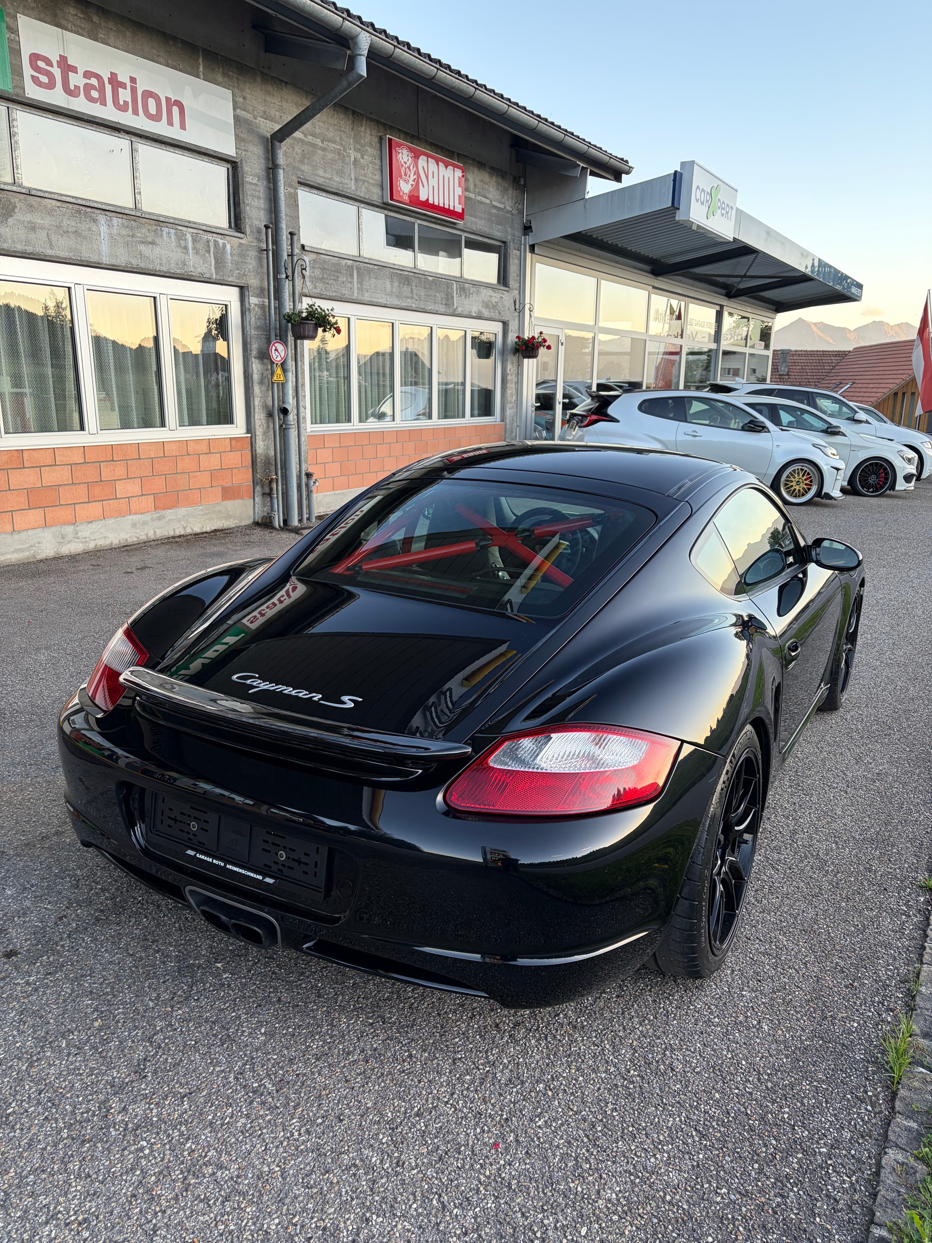 PORSCHE Cayman S-image-2