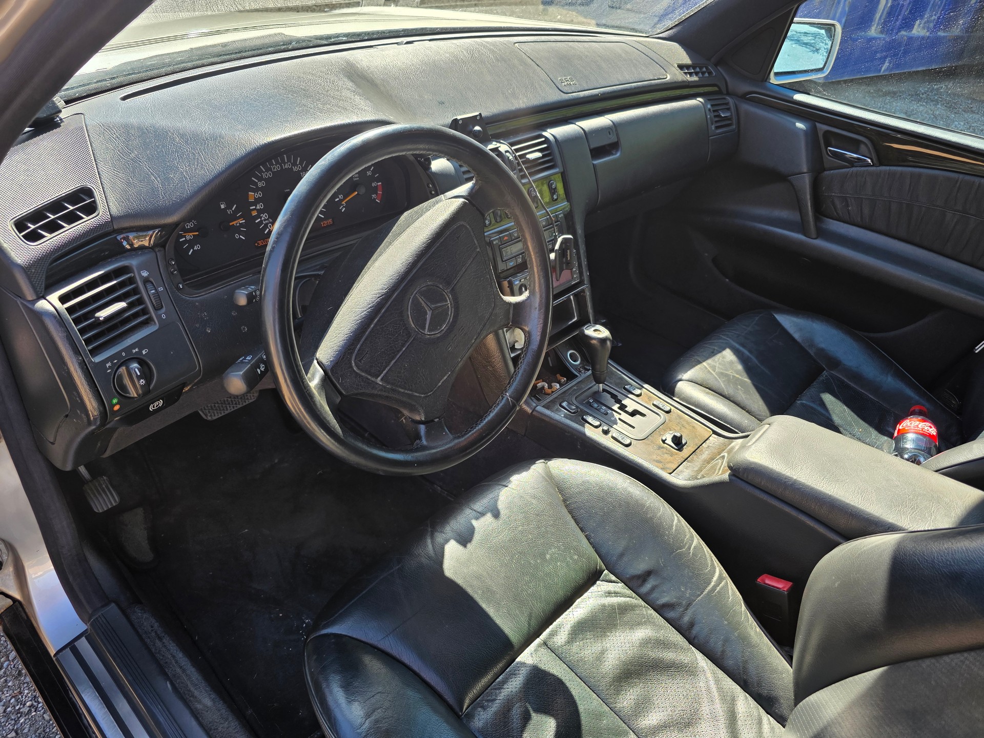 MERCEDES-BENZ E 320 Classic Automatic-image-7