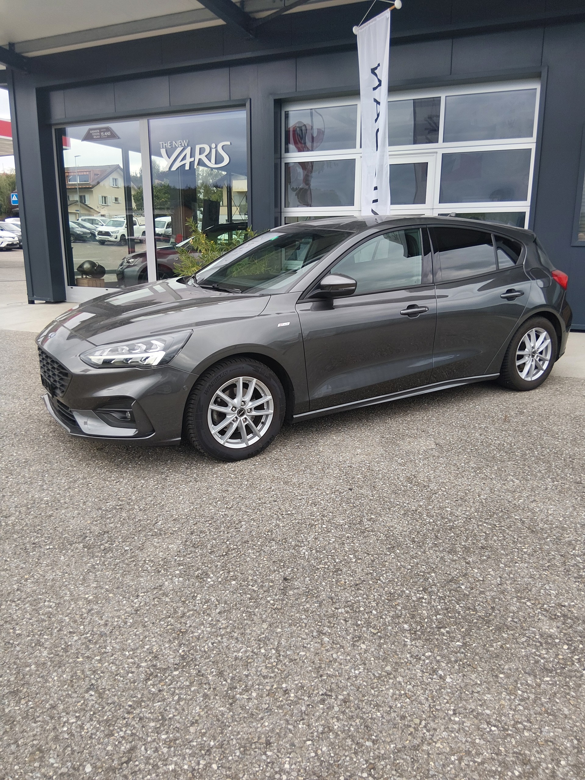 FORD Focus 1.5 SCTi ST Line-image-1