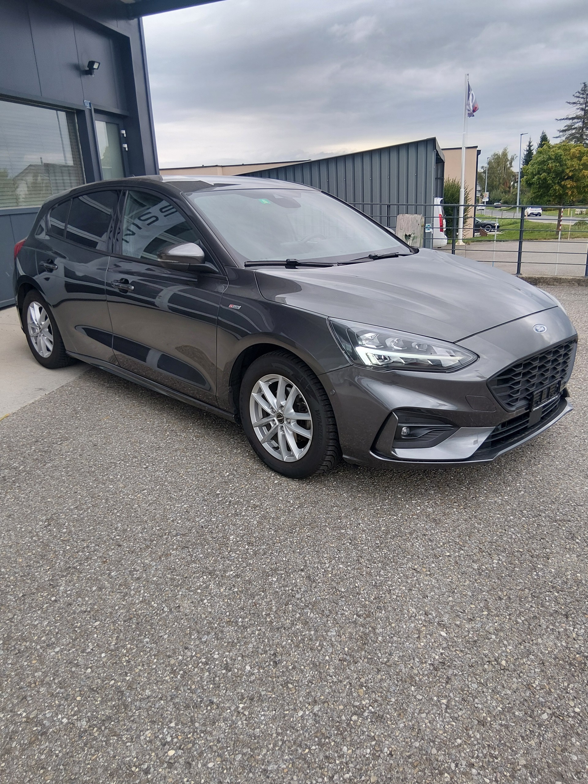 FORD Focus 1.5 SCTi ST Line-image-3