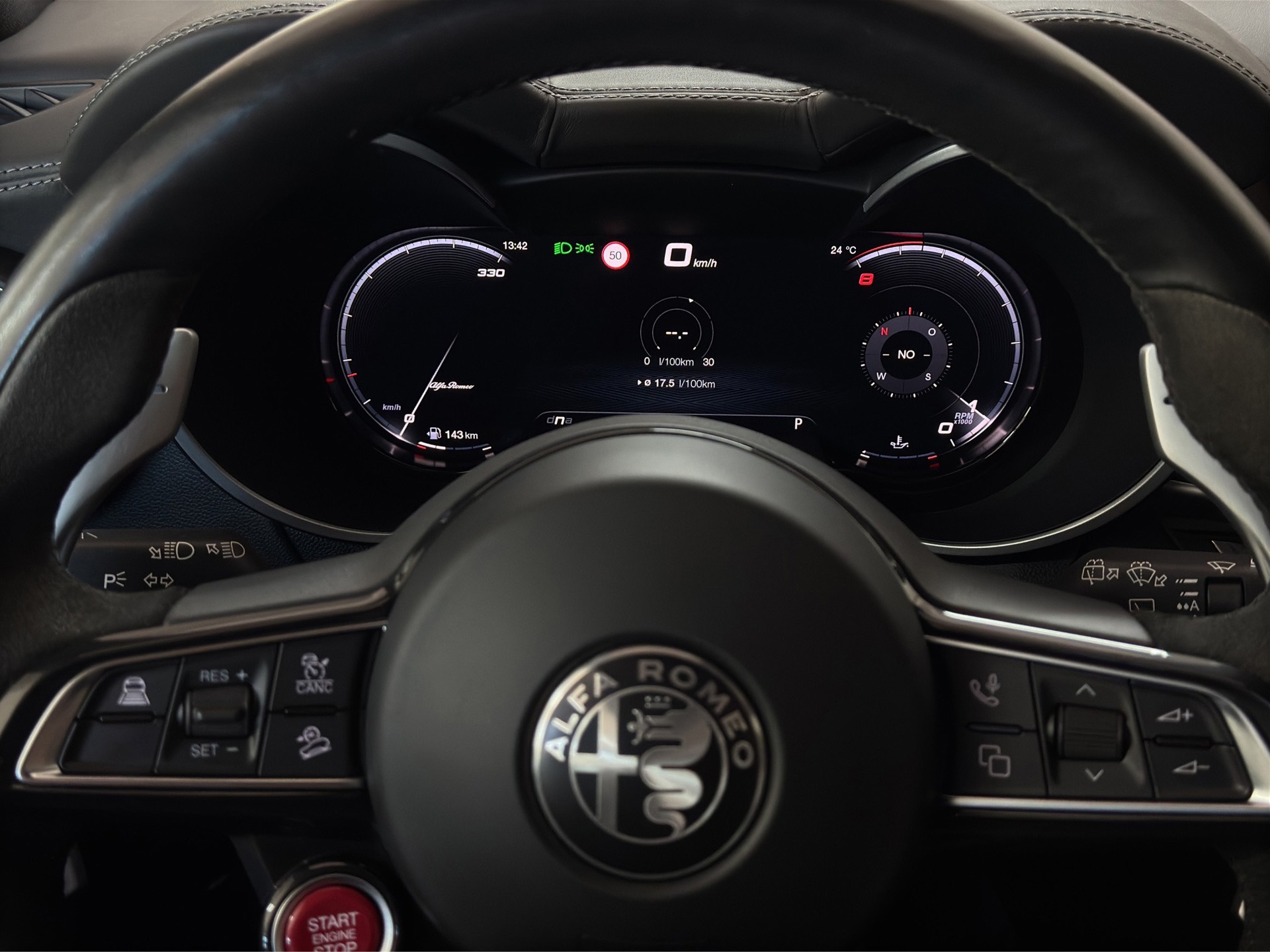 ALFA ROMEO Stelvio 2.9 V6 Quadrifoglio Q4 AT8 "Verde Montreal"-image-14