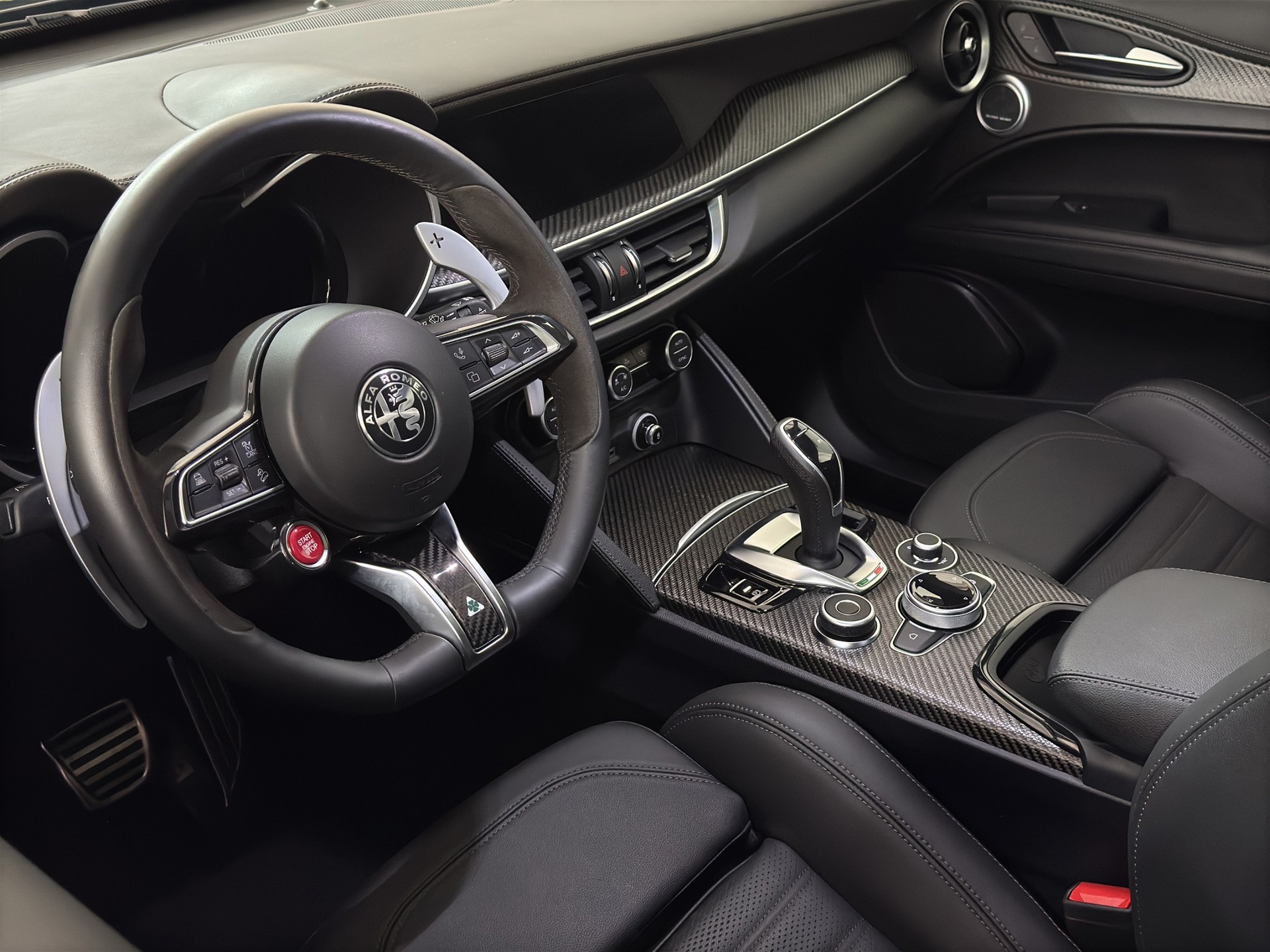 ALFA ROMEO Stelvio 2.9 V6 Quadrifoglio Q4 AT8 "Verde Montreal"-image-12