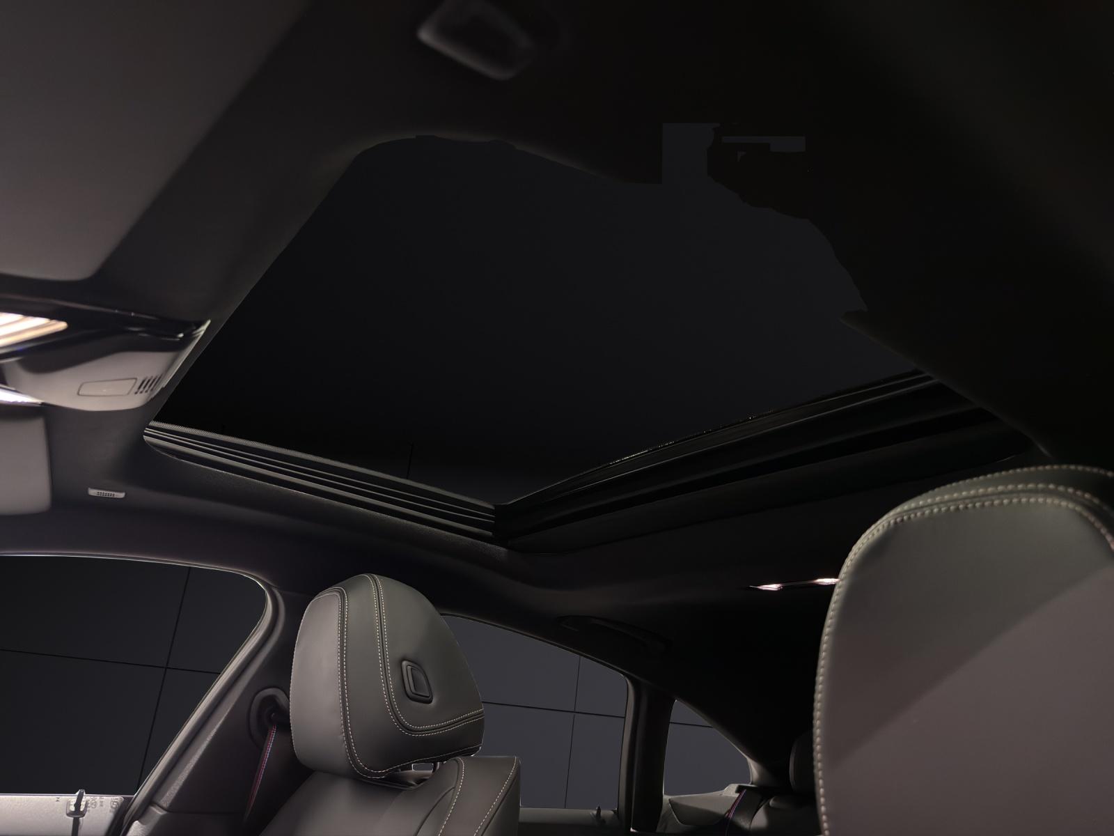 BMW i4 M60-image-15