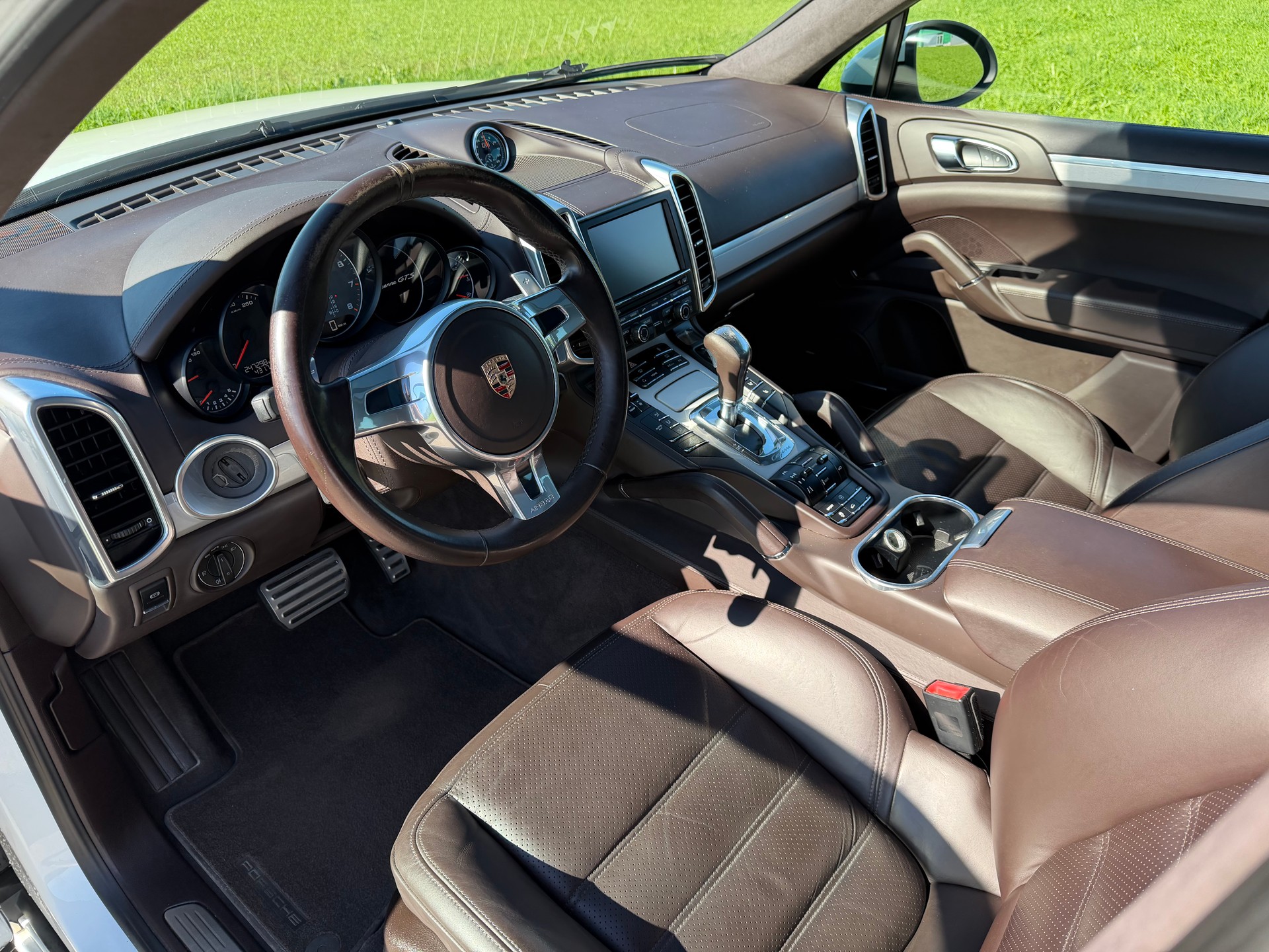 PORSCHE Cayenne GTS-image-8