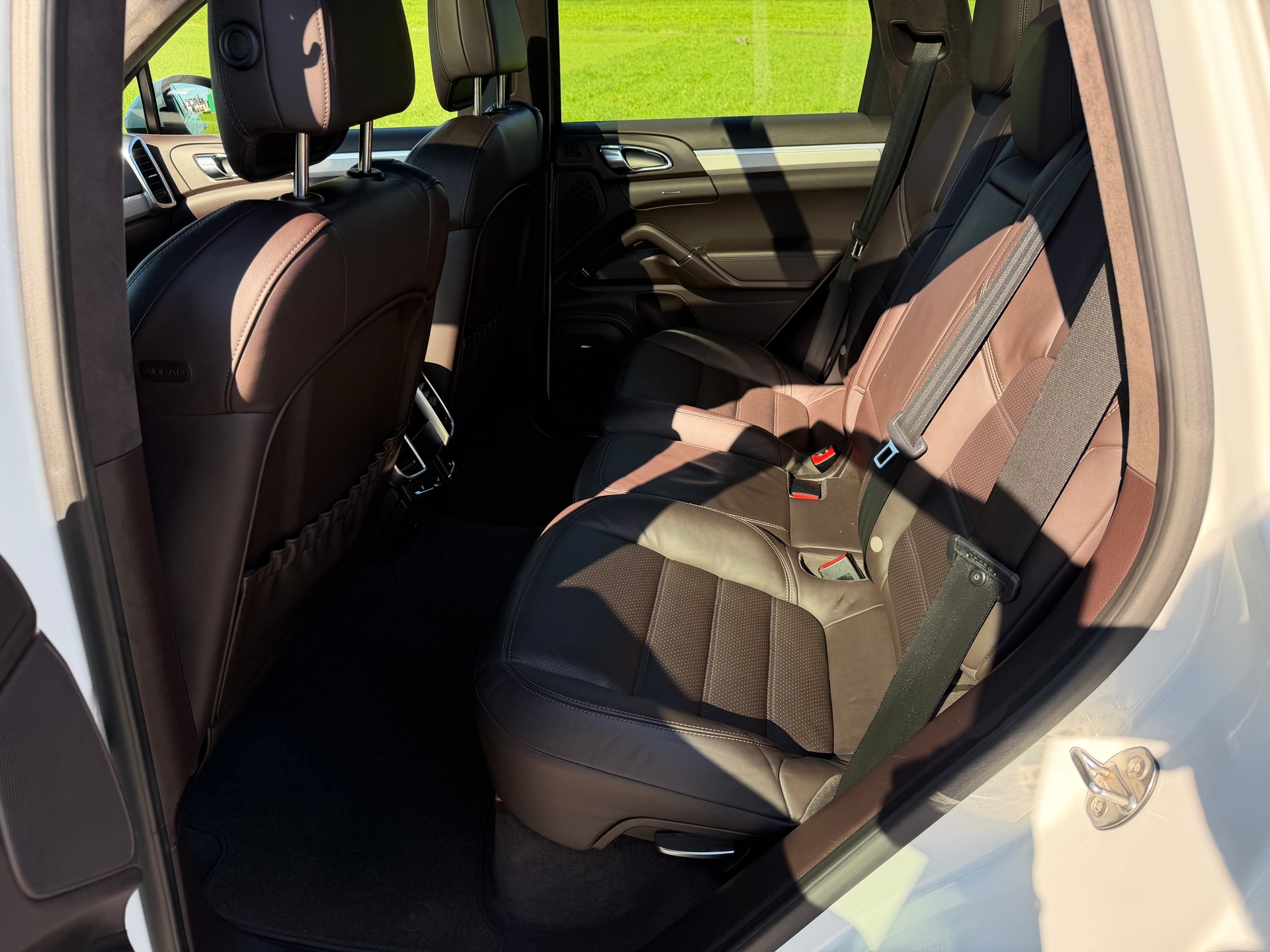 PORSCHE Cayenne GTS-image-10