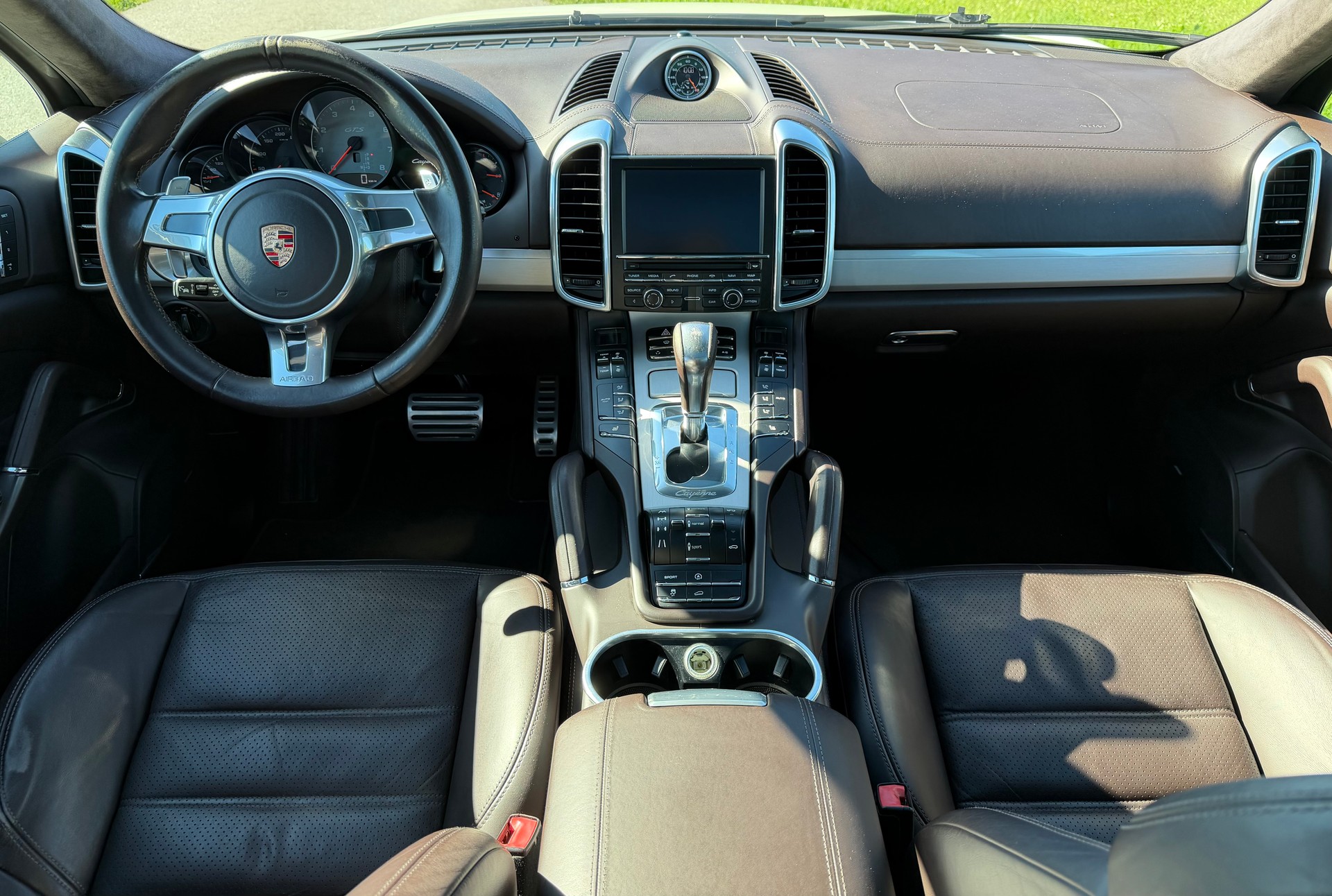 PORSCHE Cayenne GTS-image-12