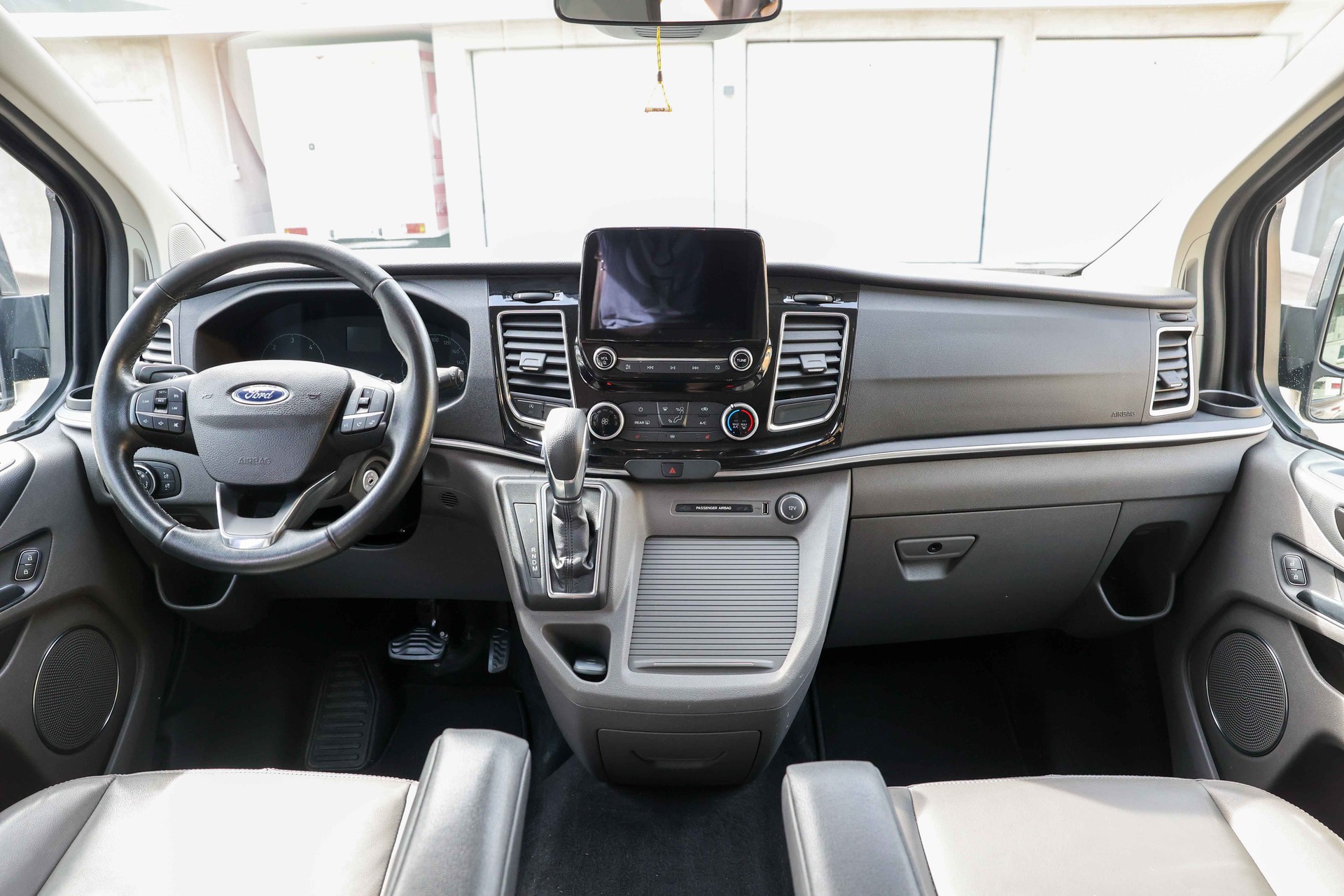 FORD 2.0 TDCi 170 Titanium-image-3