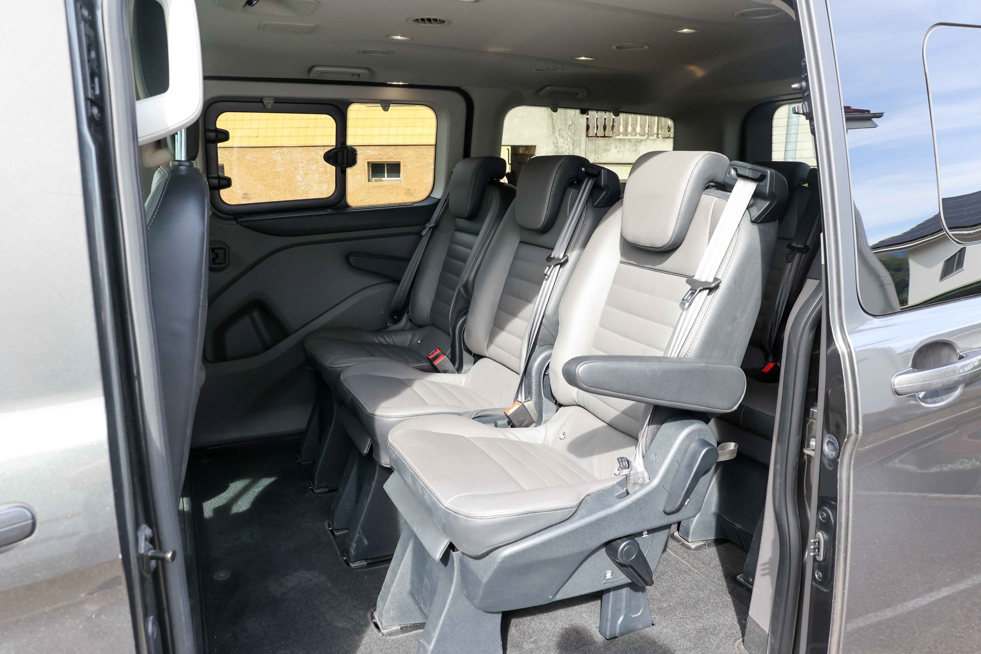 FORD 2.0 TDCi 170 Titanium-image-4