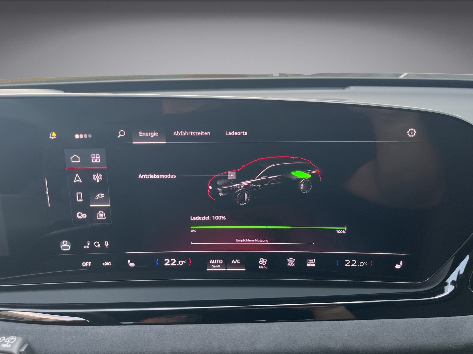 AUDI A5 Avant e-hybrid quattro 270 kW S tronic*Optikpaket-schwarz, AHK, Head-up, Np;87'520.-Fr.!(5-Jahre Garantie)-image-19