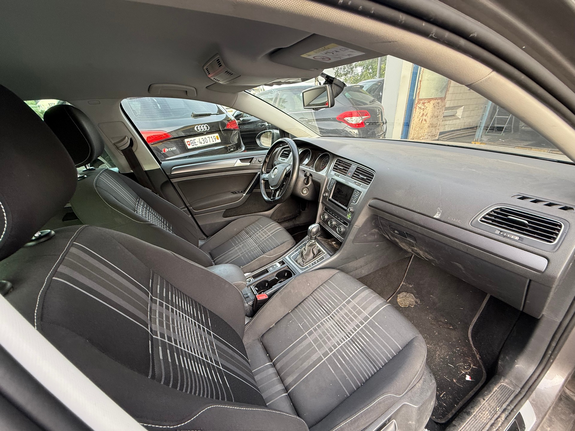 VW Golf 2.0 TDI Comfortline DSG-image-10