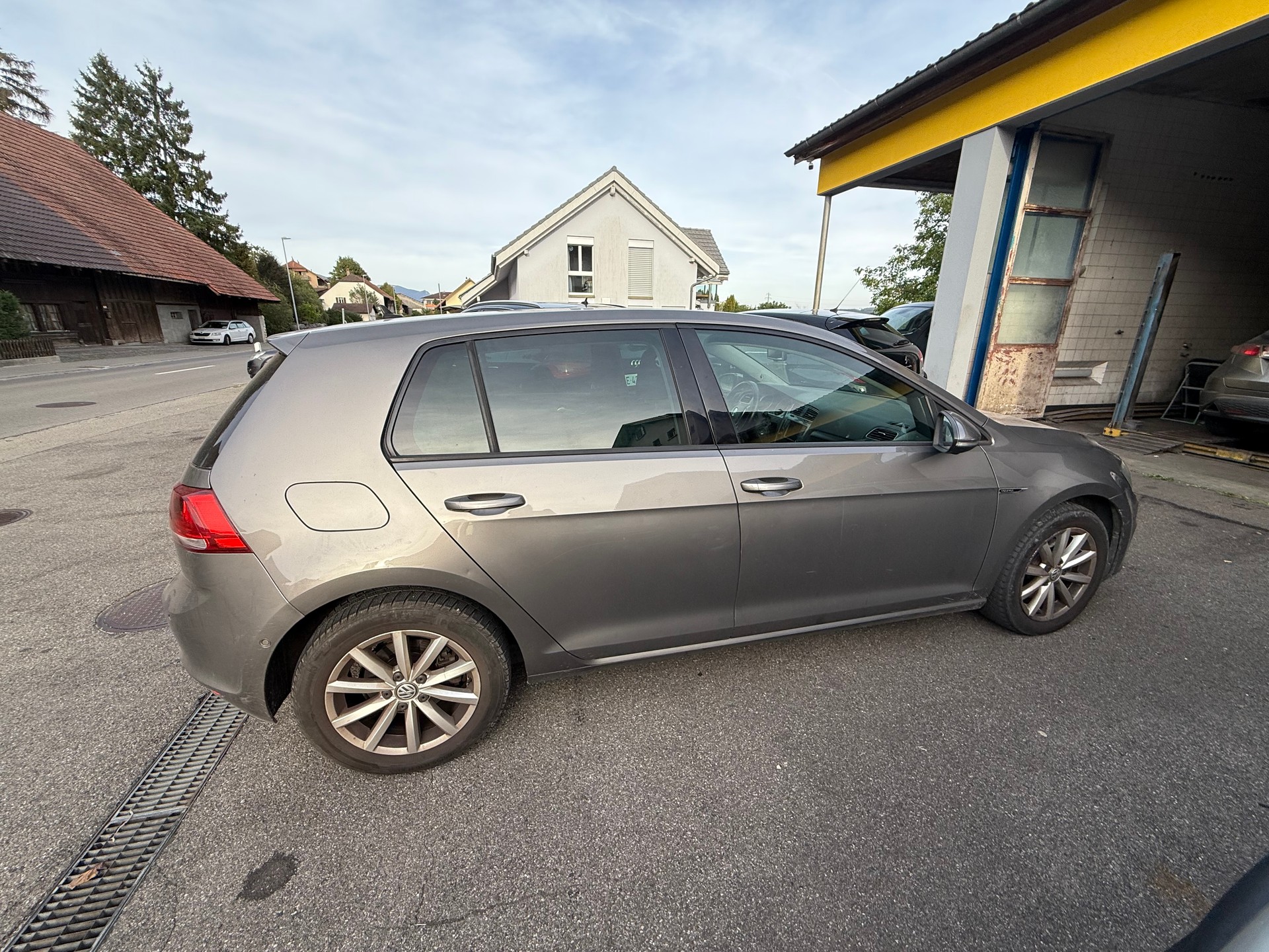 VW Golf 2.0 TDI Comfortline DSG-image-7