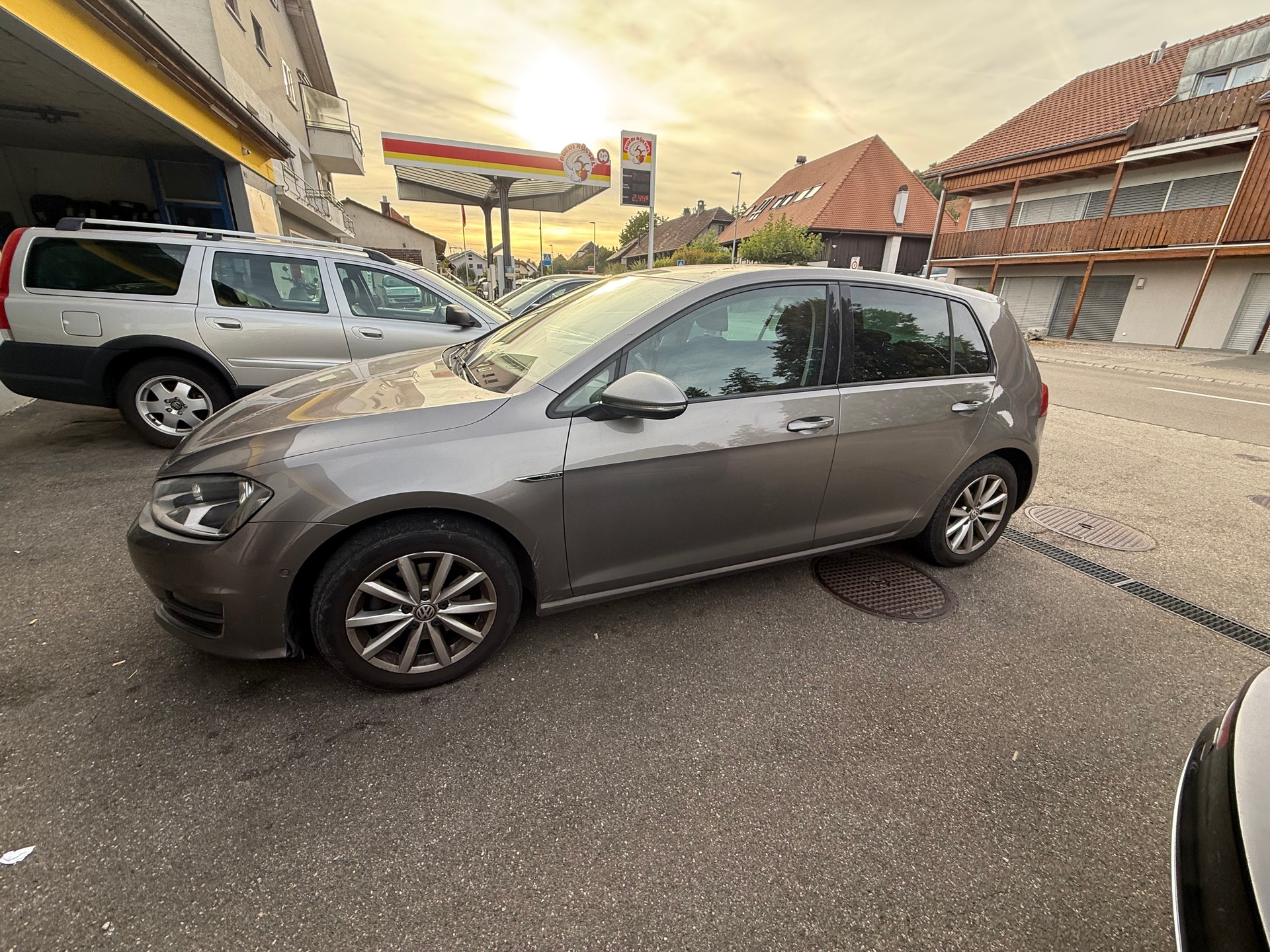 VW Golf 2.0 TDI Comfortline DSG-image-3
