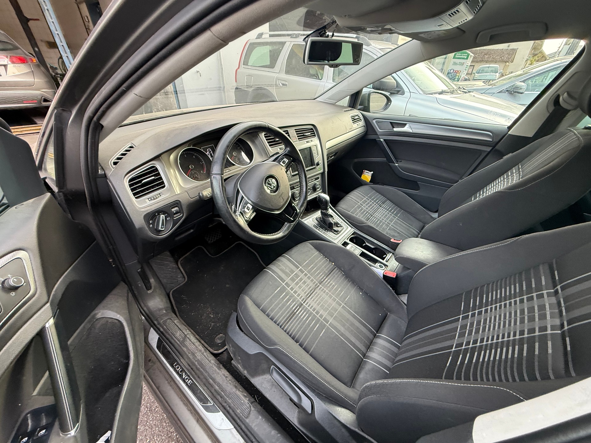VW Golf 2.0 TDI Comfortline DSG-image-8