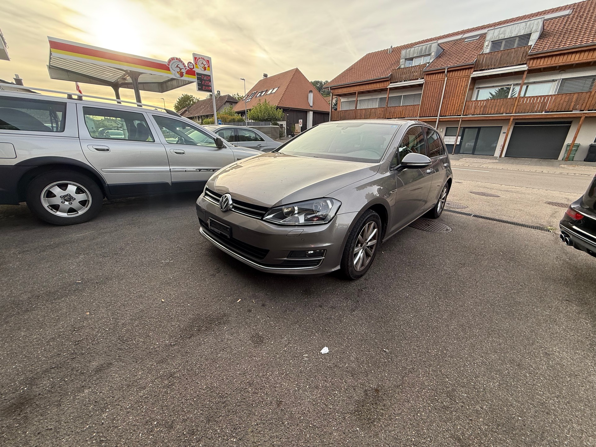 VW Golf 2.0 TDI Comfortline DSG-image-2