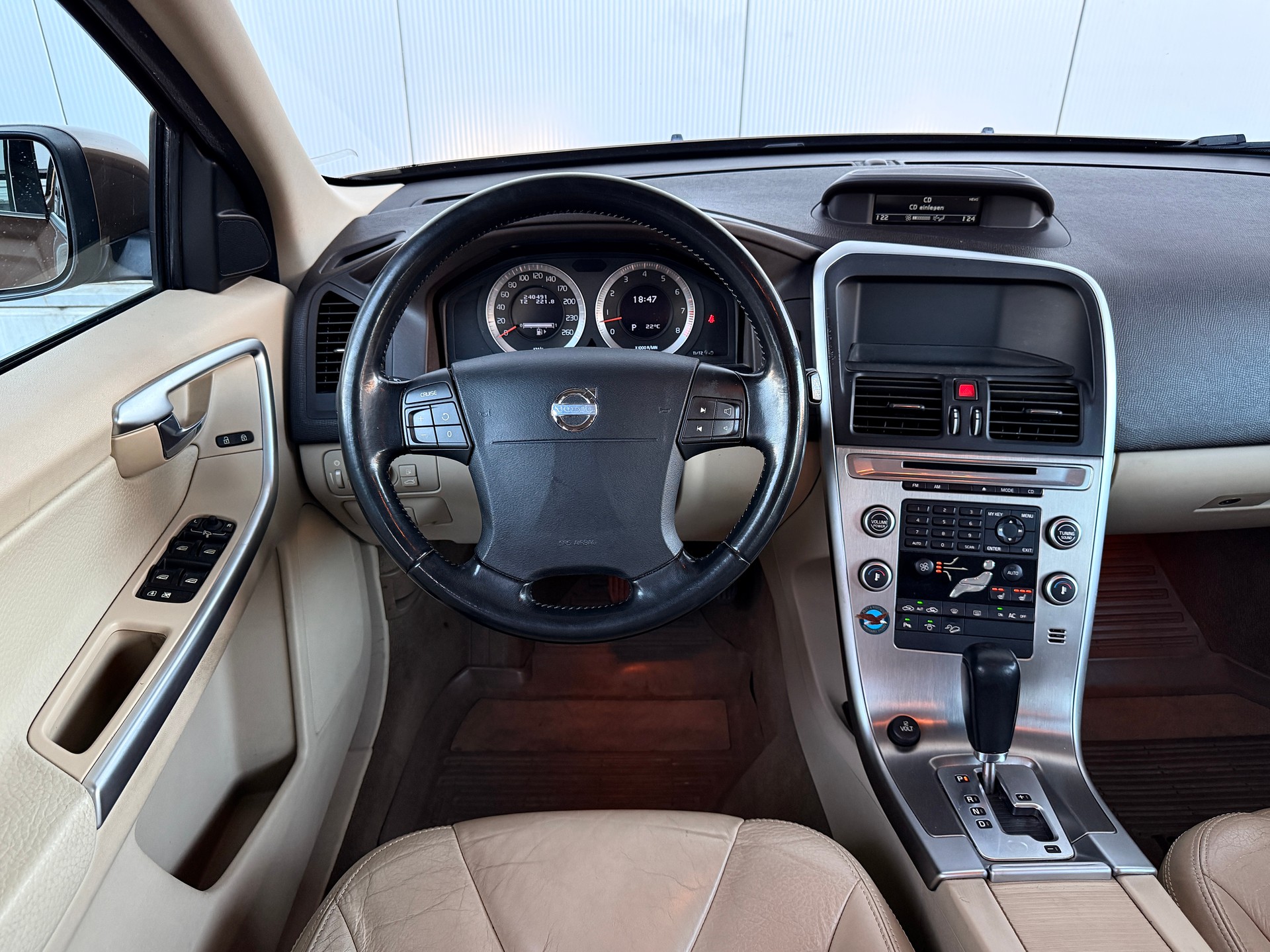 VOLVO XC60 T6 AWD Summum Geartronic-image-8