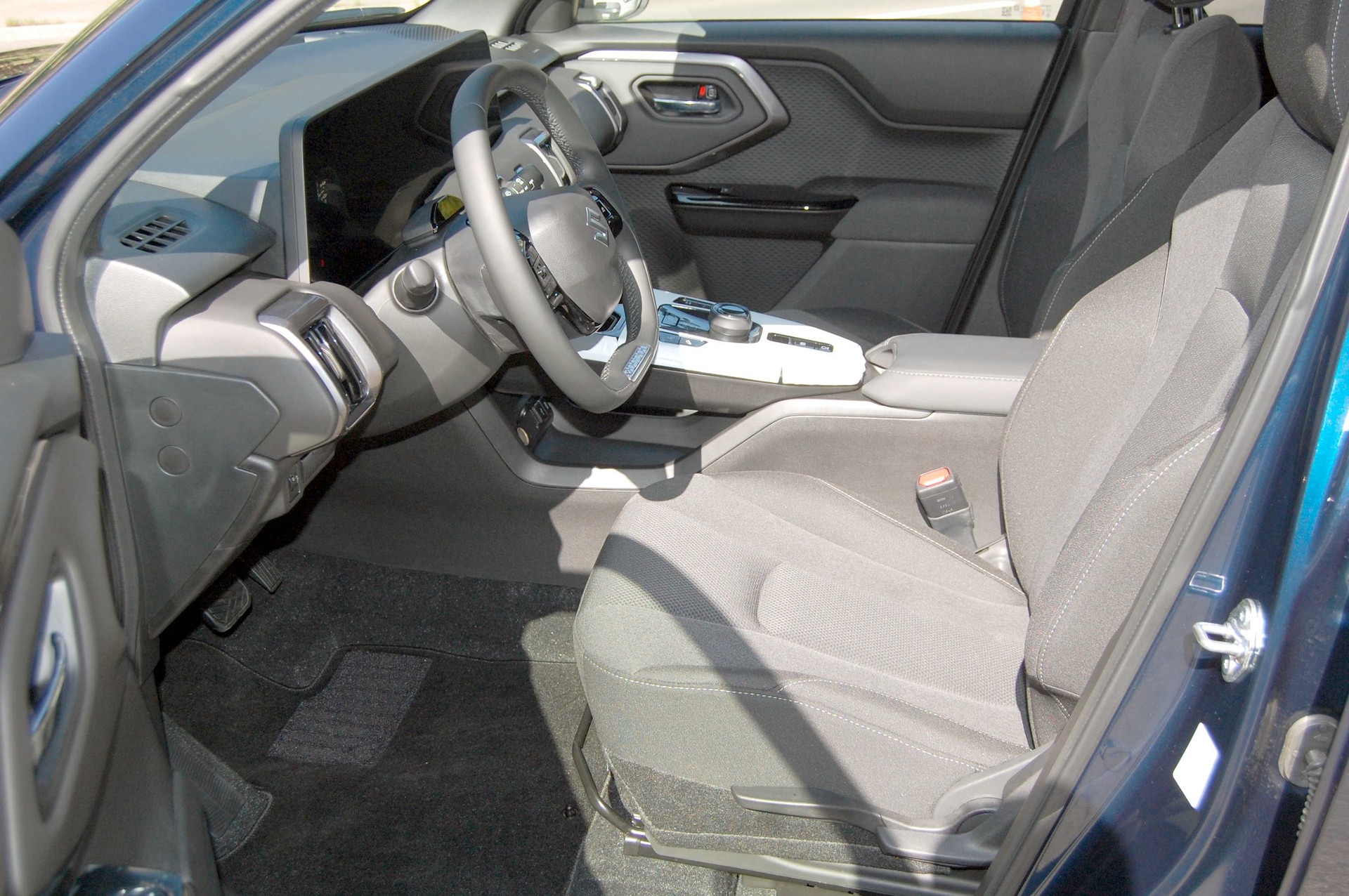 SUZUKI e-Vitara 61kWh Piz Sulai 4x4-image-15