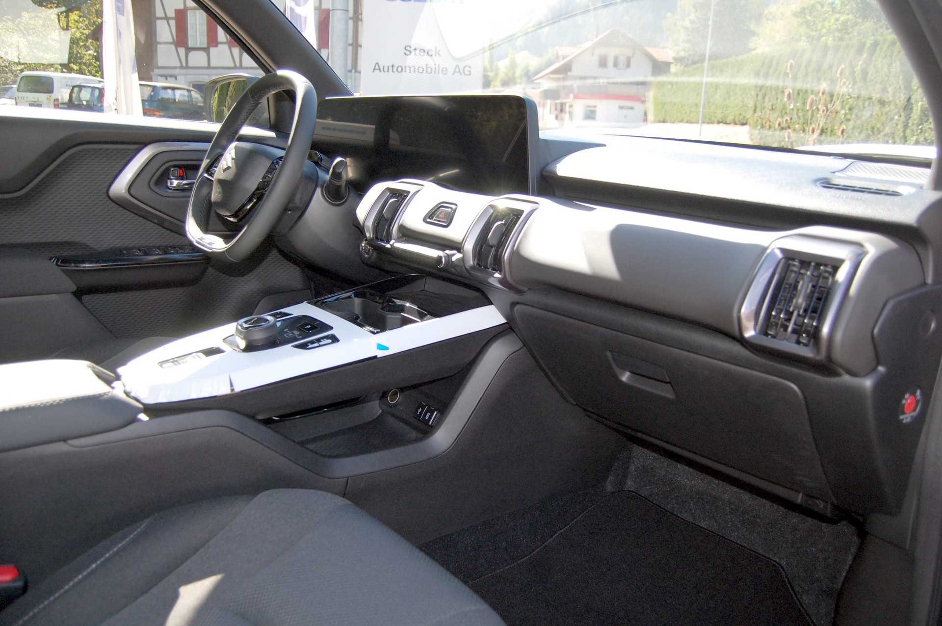 SUZUKI e-Vitara 61kWh Piz Sulai 4x4-image-14