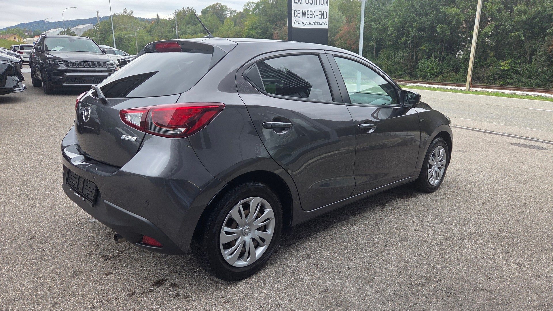 MAZDA 2 SKYACTIV-G 90 Ambition Plus-image-4