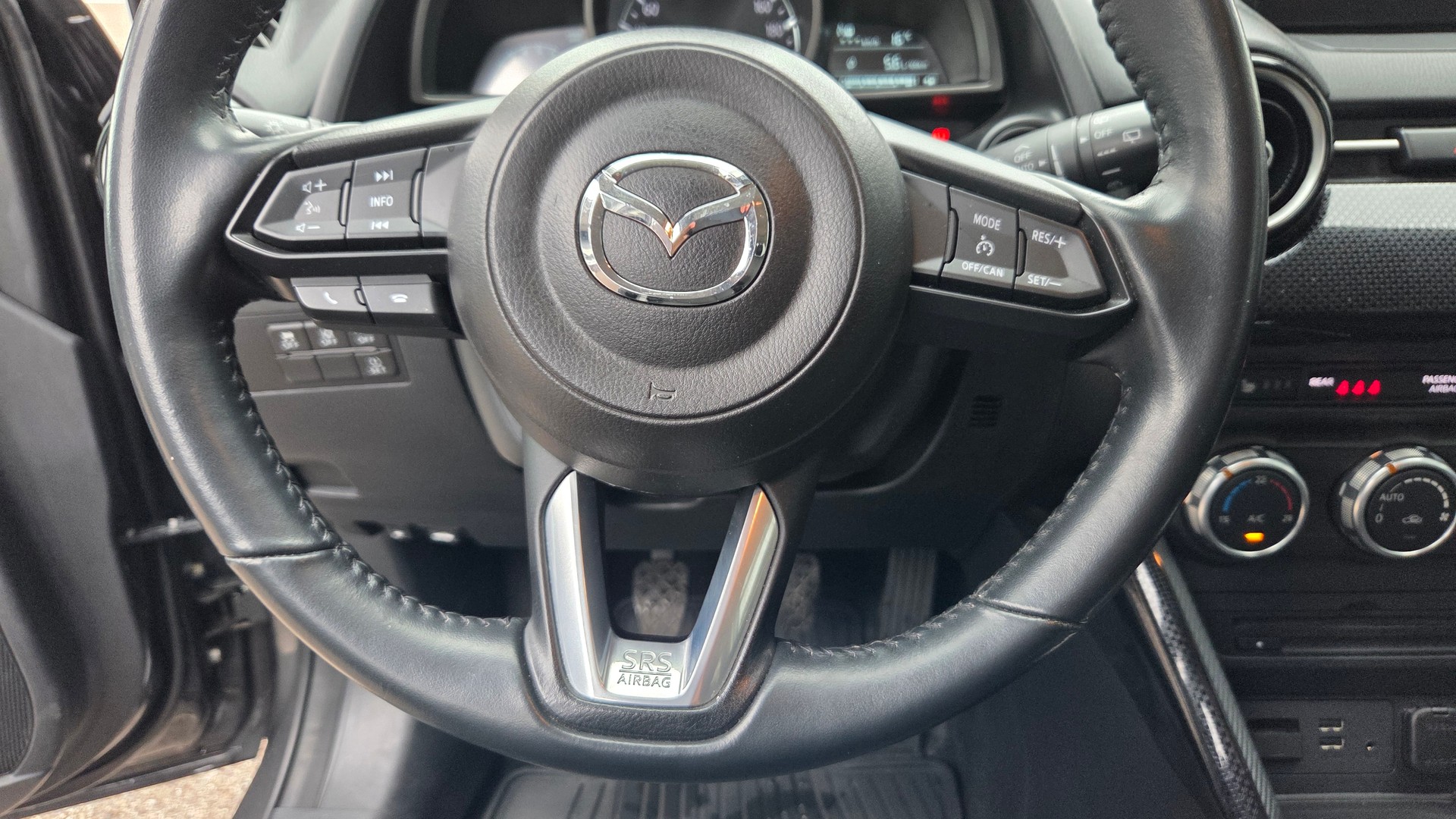 MAZDA 2 SKYACTIV-G 90 Ambition Plus-image-13