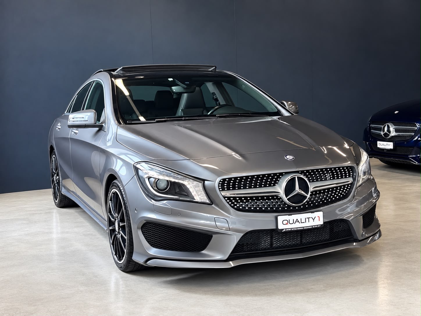MERCEDES-BENZ CLA 180 AMG Line 7G-DCT-image-0