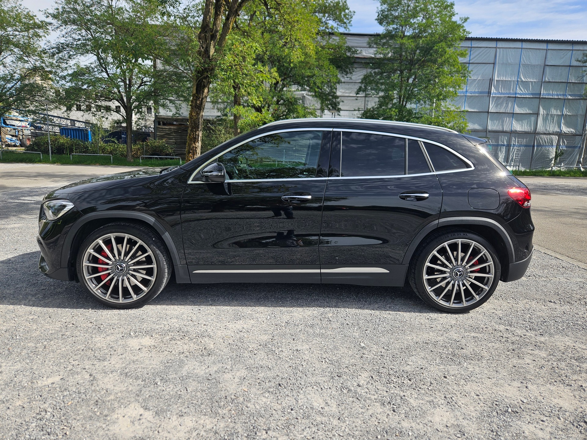 MERCEDES-BENZ GLA 45 S AMG 4matic+-image-14