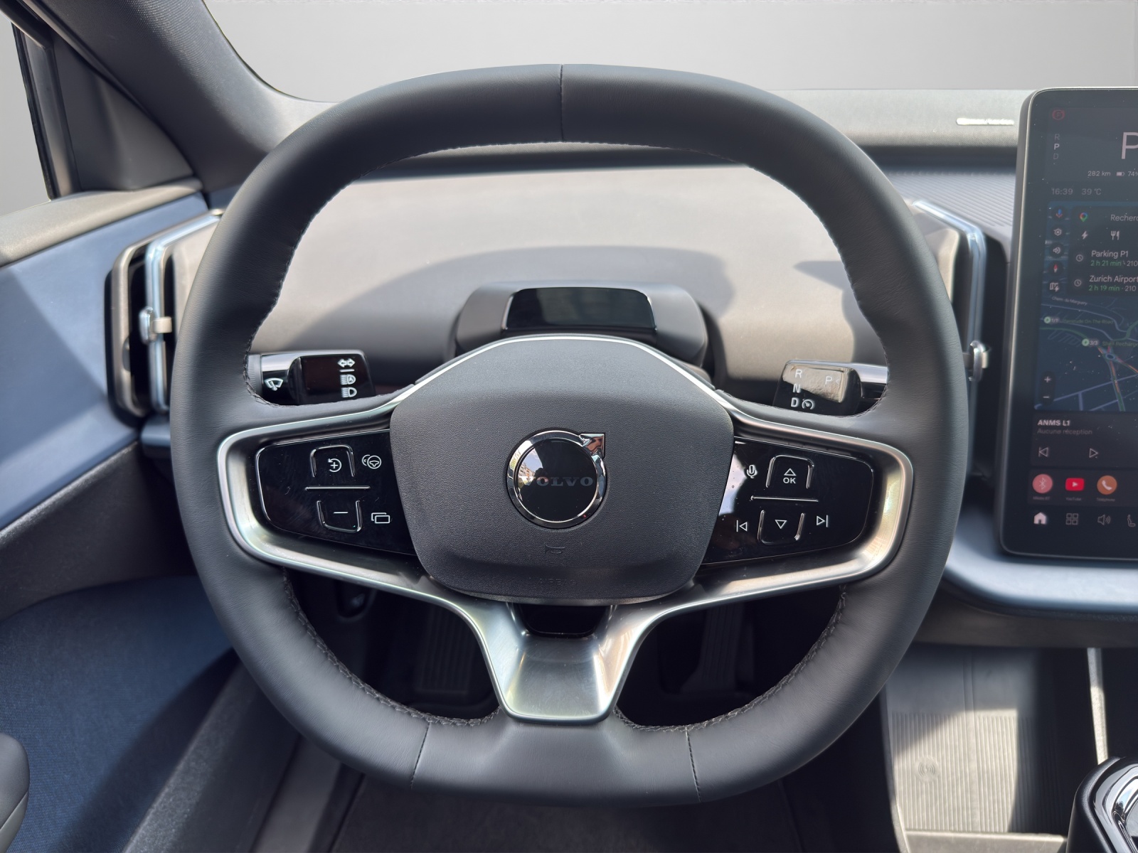 VOLVO EX30 E60 Twin Ultra Performance AWD-image-1