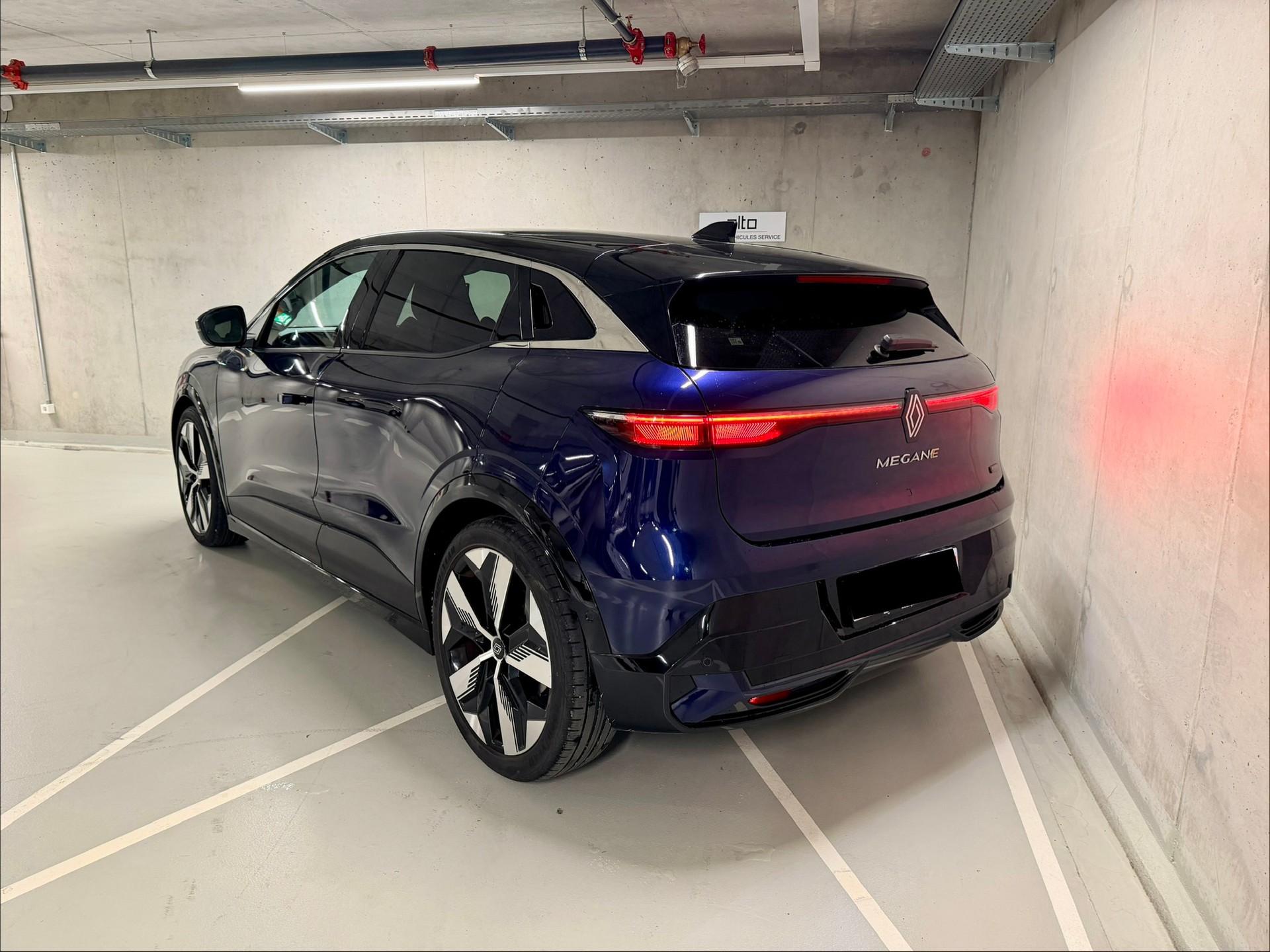 RENAULT Mégane E-TECH EV60 Techno-image-2