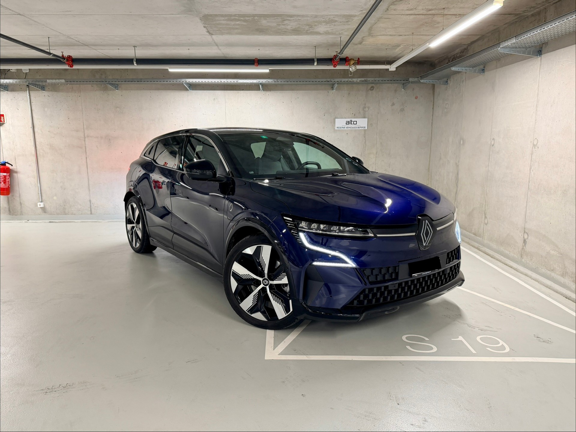 RENAULT Mégane E-TECH EV60 Techno-image-6