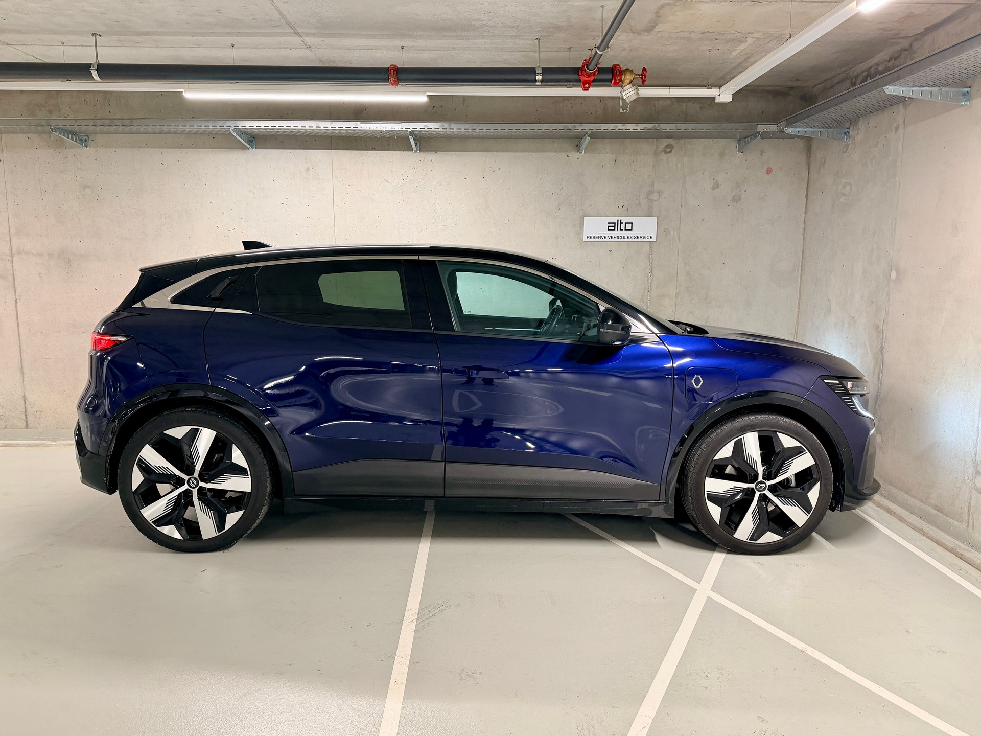 RENAULT Mégane E-TECH EV60 Techno-image-5