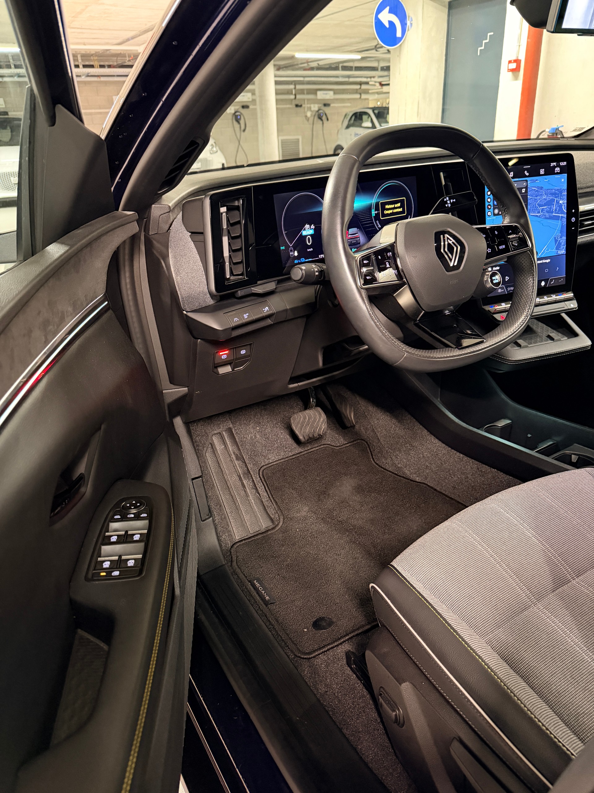 RENAULT Mégane E-TECH EV60 Techno-image-8
