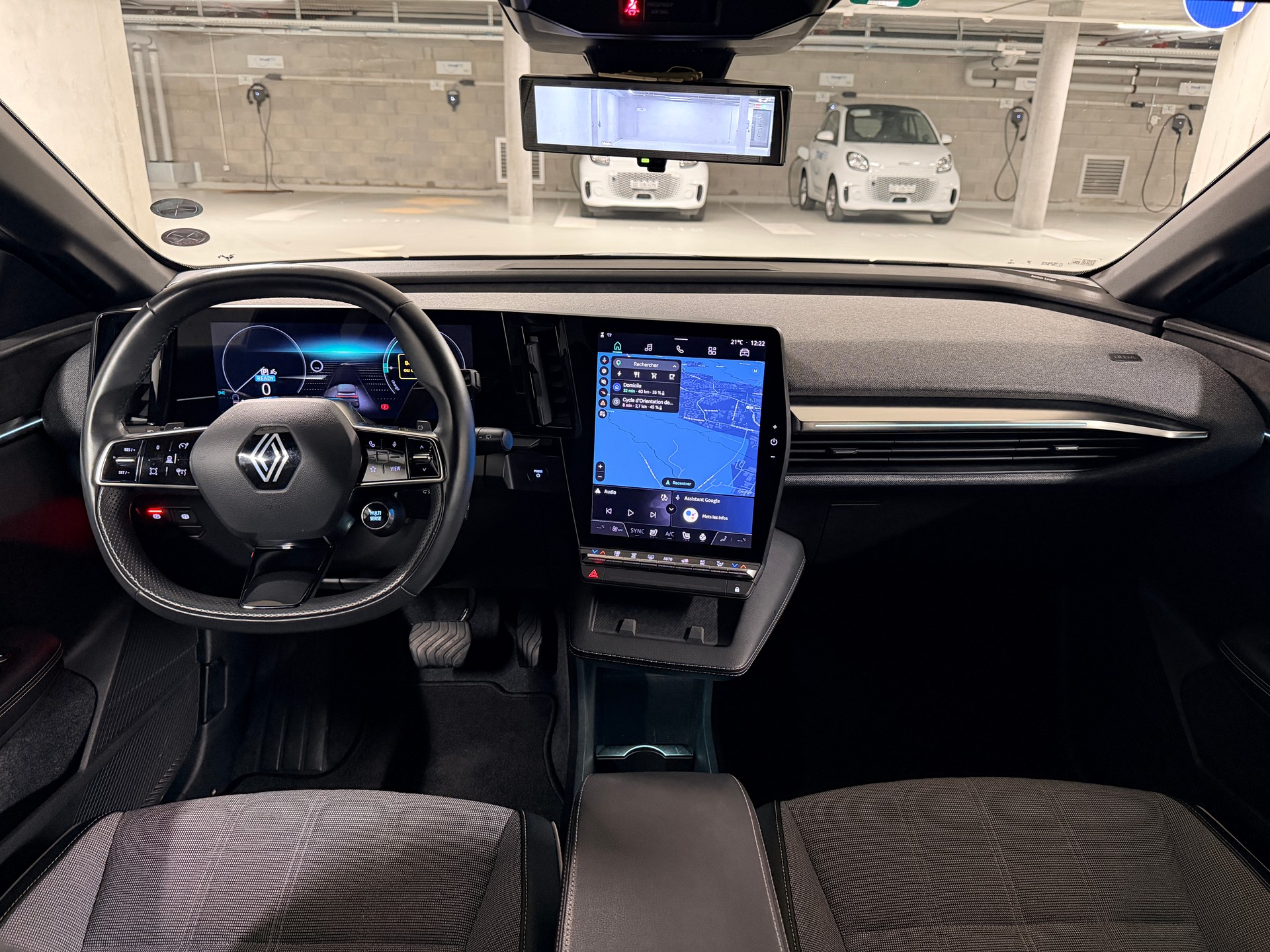 RENAULT Mégane E-TECH EV60 Techno-image-11
