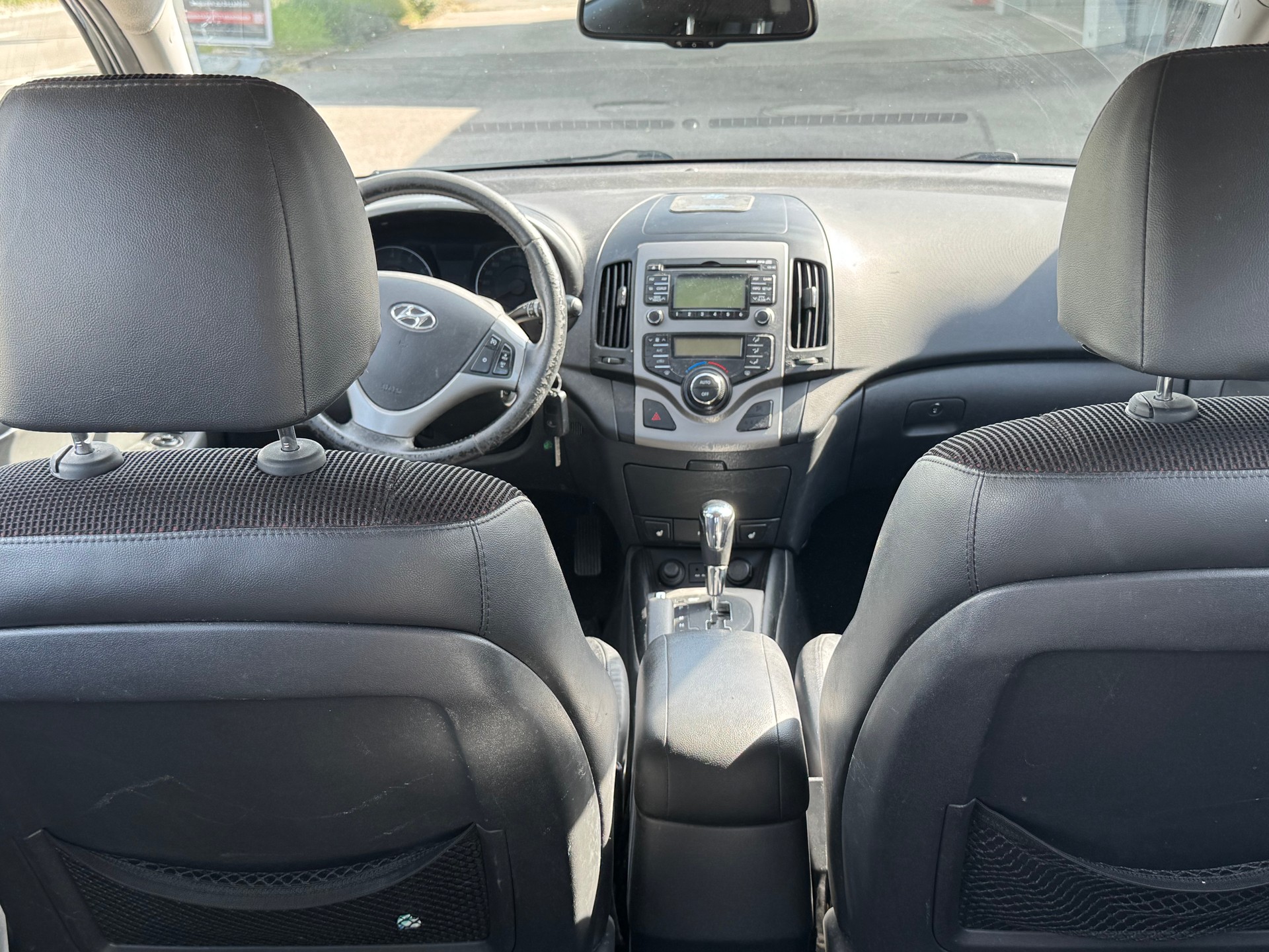 HYUNDAI i30 Wagon 2.0 Premium Automatic-image-7