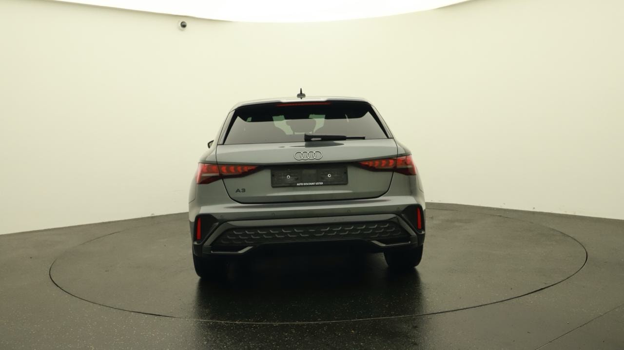 AUDI A3 Sportback TFSI 110 KW S Line-image-3