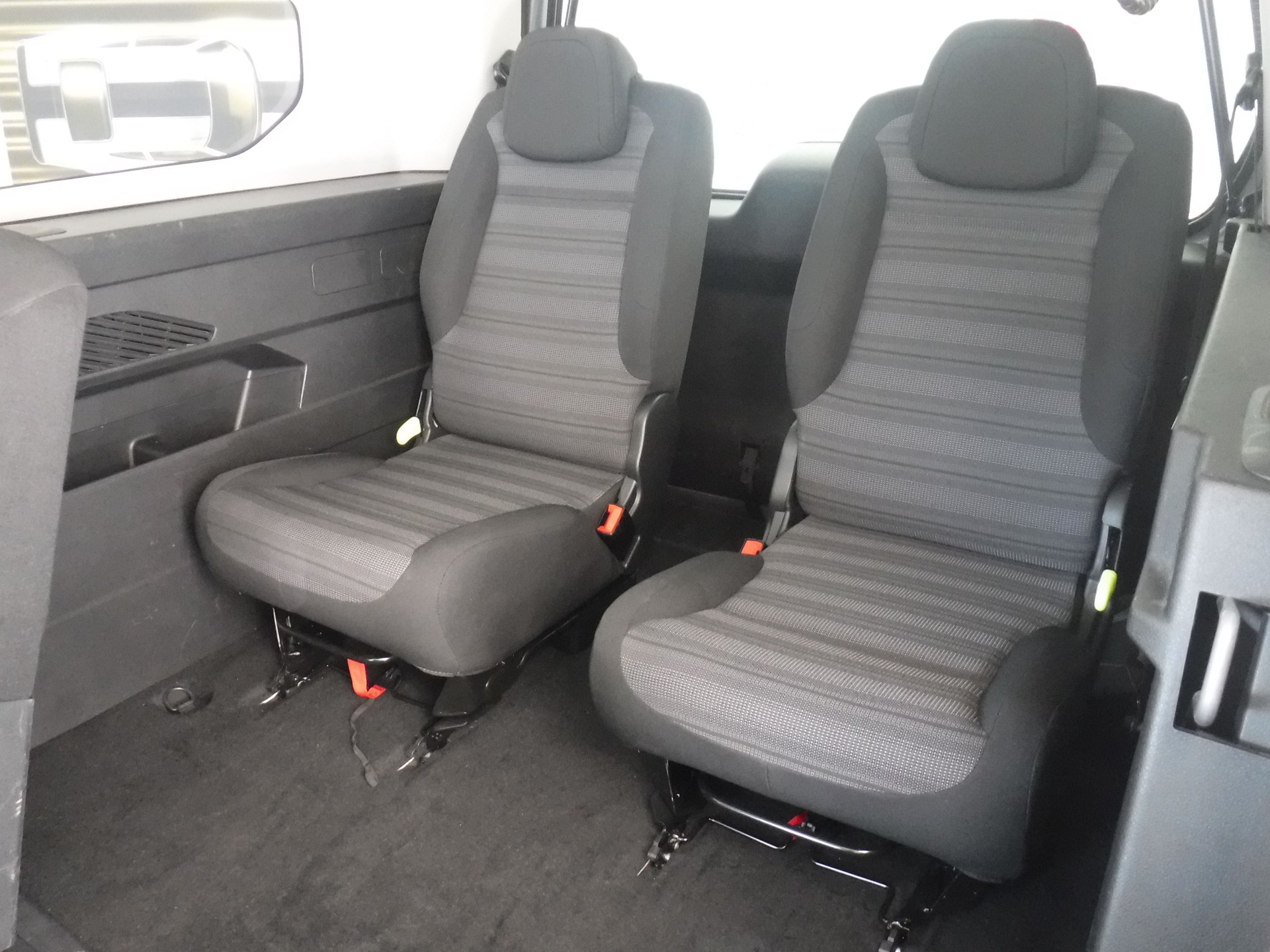 OPEL Combo Life XL 1.5 7 Plätze Ultimate Automat-image-10