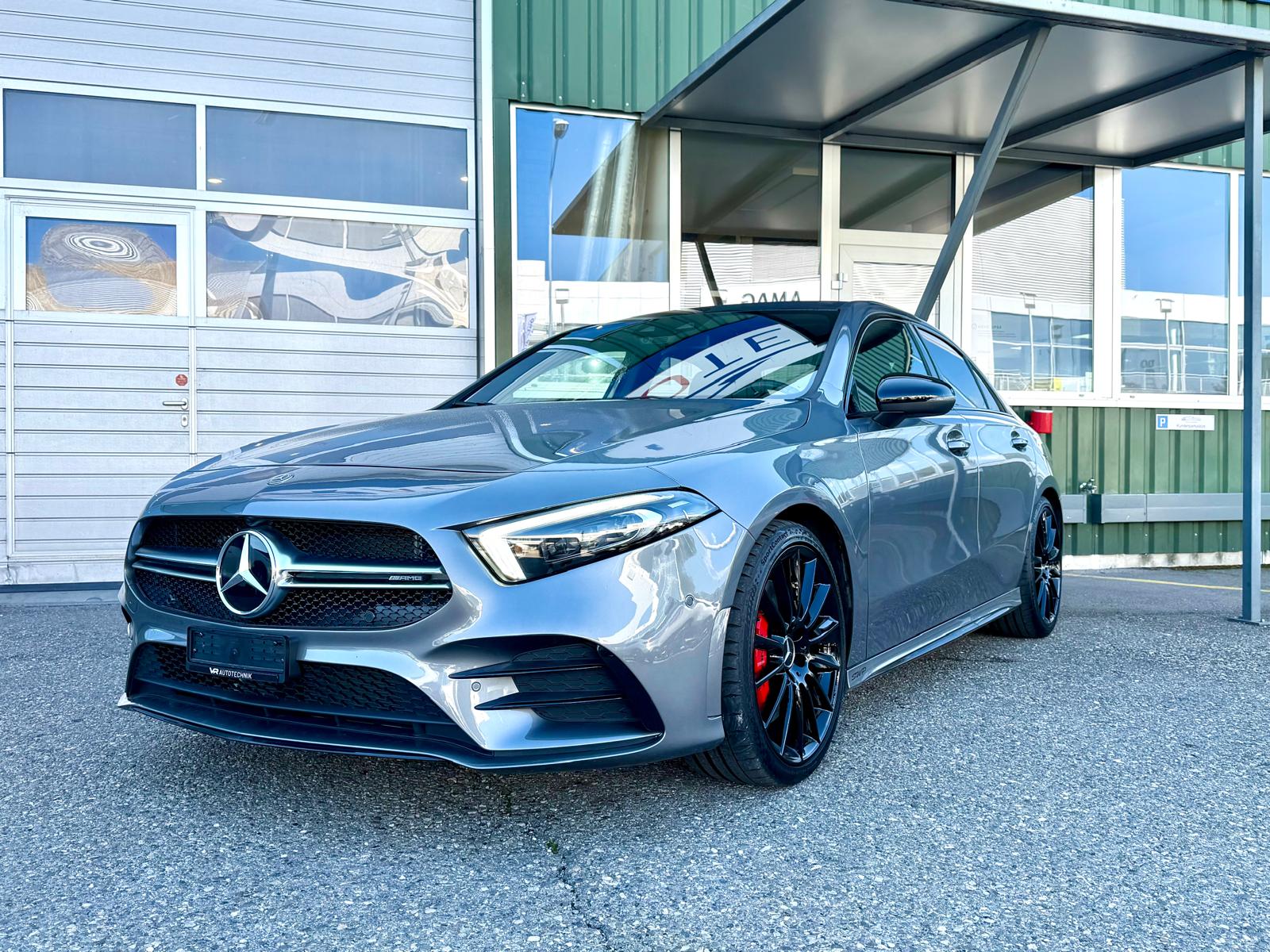 MERCEDES-BENZ A 35 AMG 4Matic Speedshift-image-0